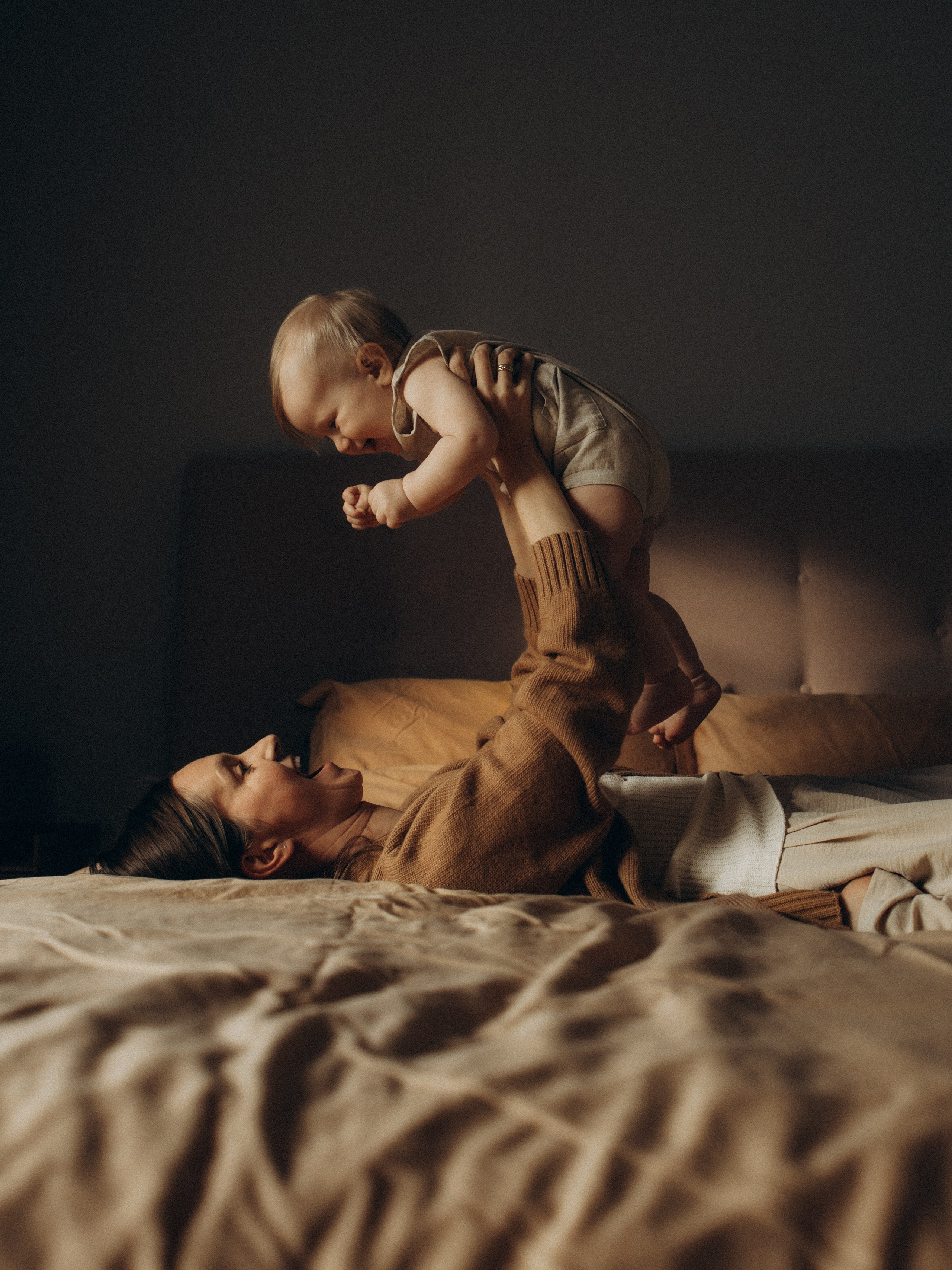 Victoria’s family. Kristina, portrait and family photographer in Helsinki