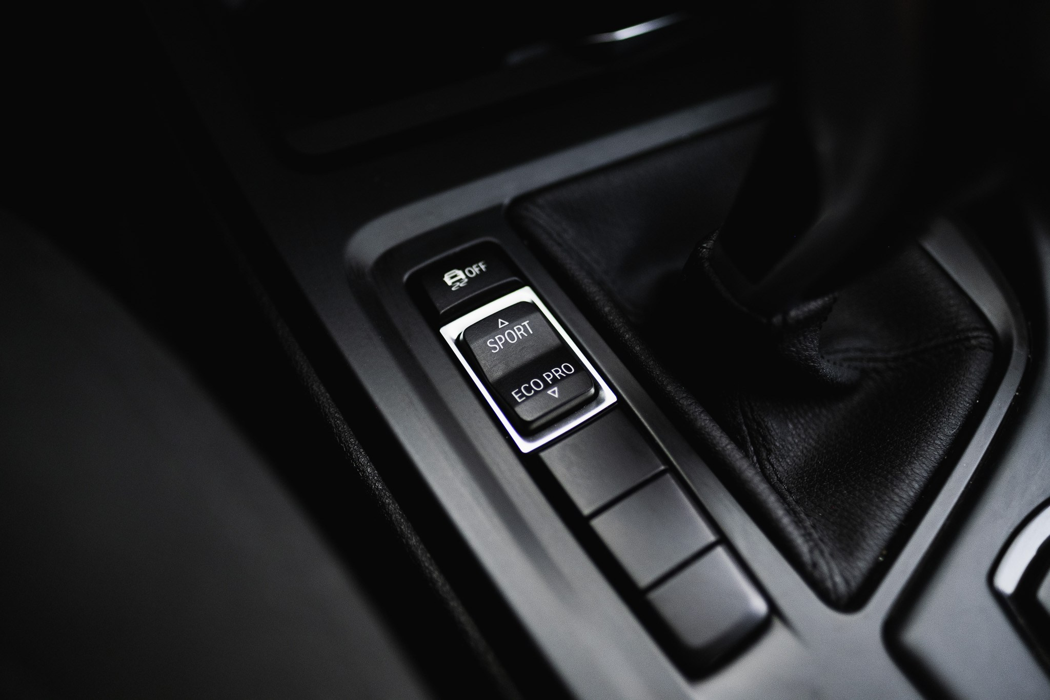 BMW X1. LOHA VISUALS — AUTOMOTIVE PHOTOGRAPHY