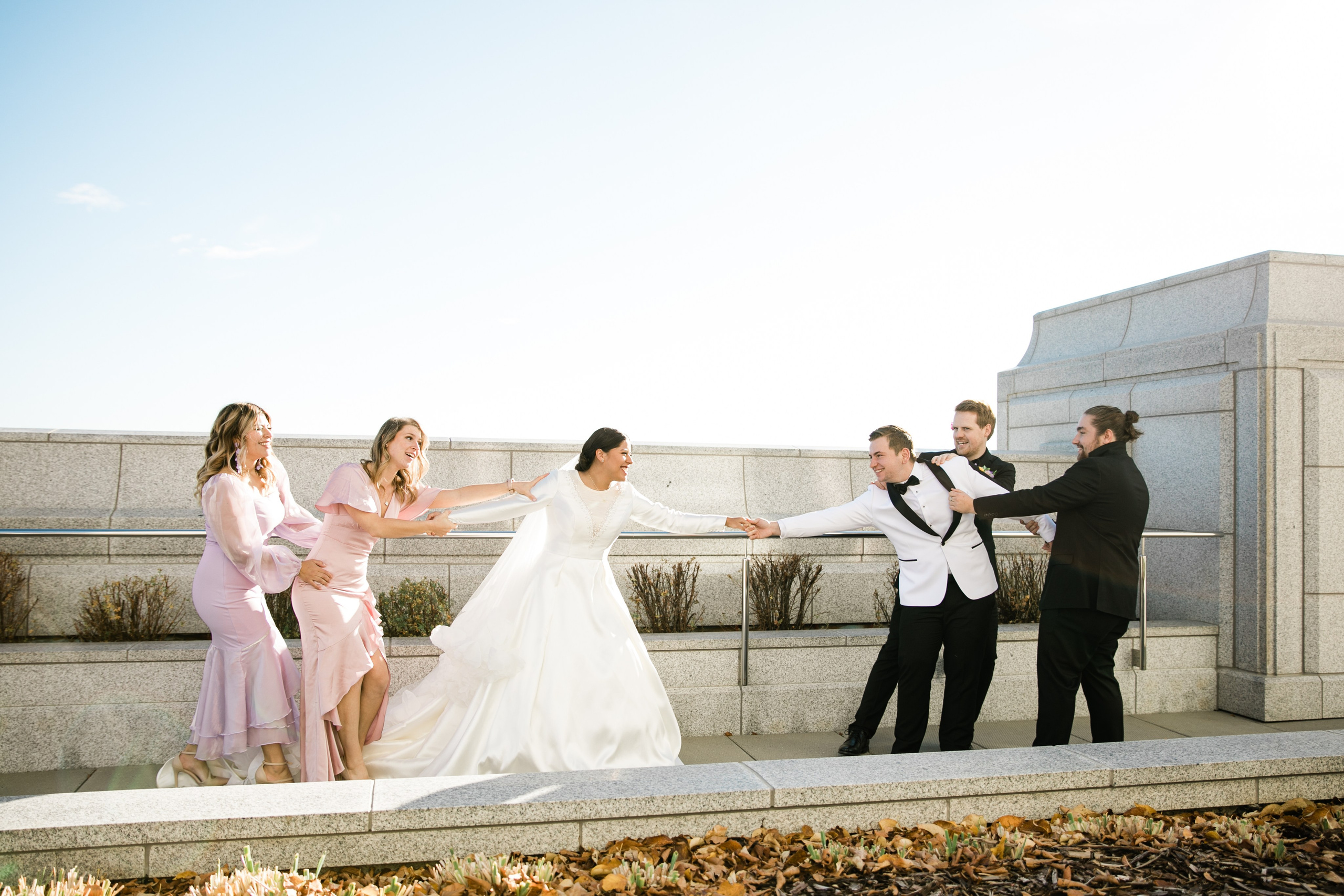 Samantha & Mike Wedding. Fotografía accesible en Calgary