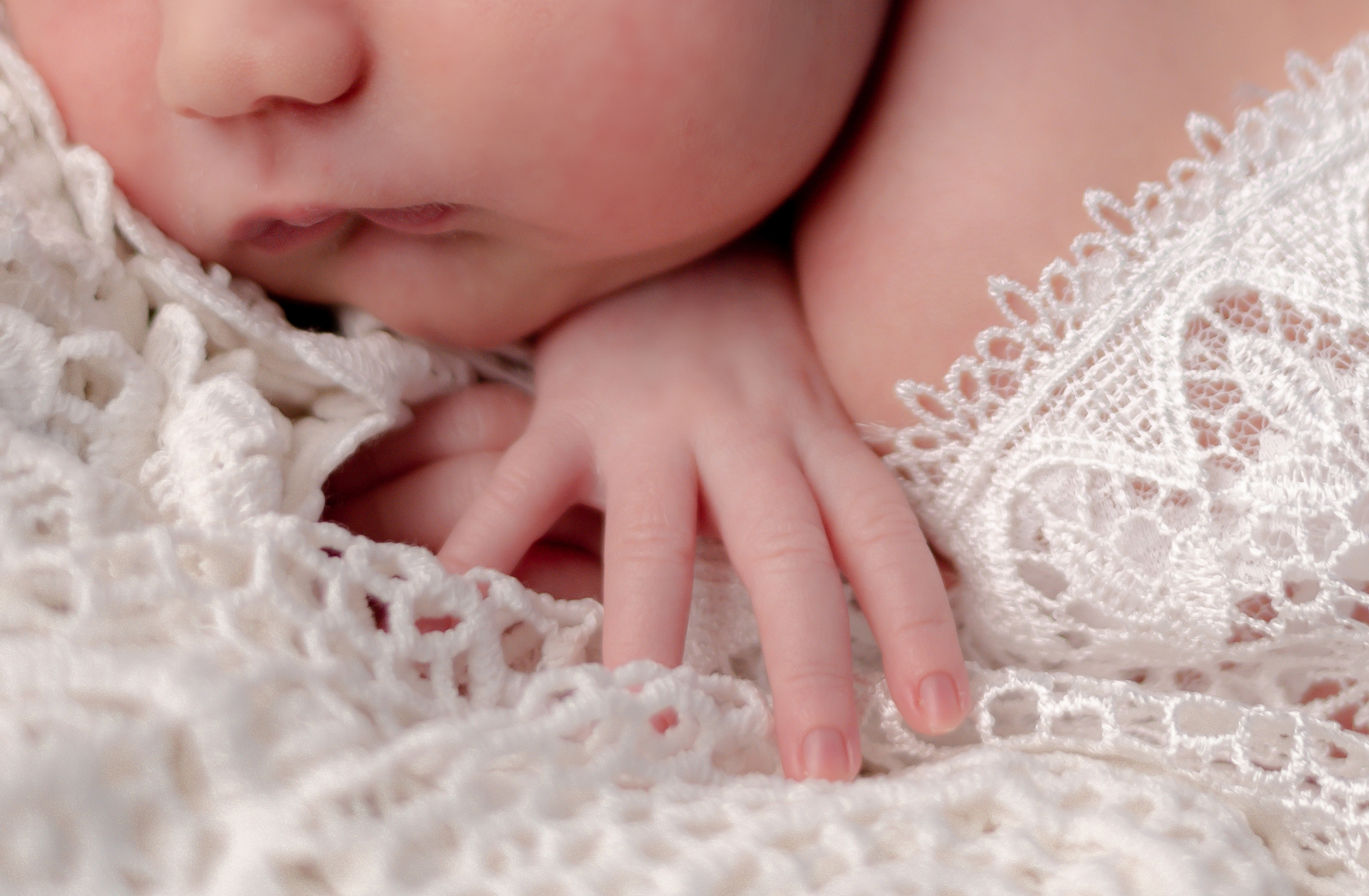 Newborn Photoshoot. Professional Photograher, Antwerpen/Belgium