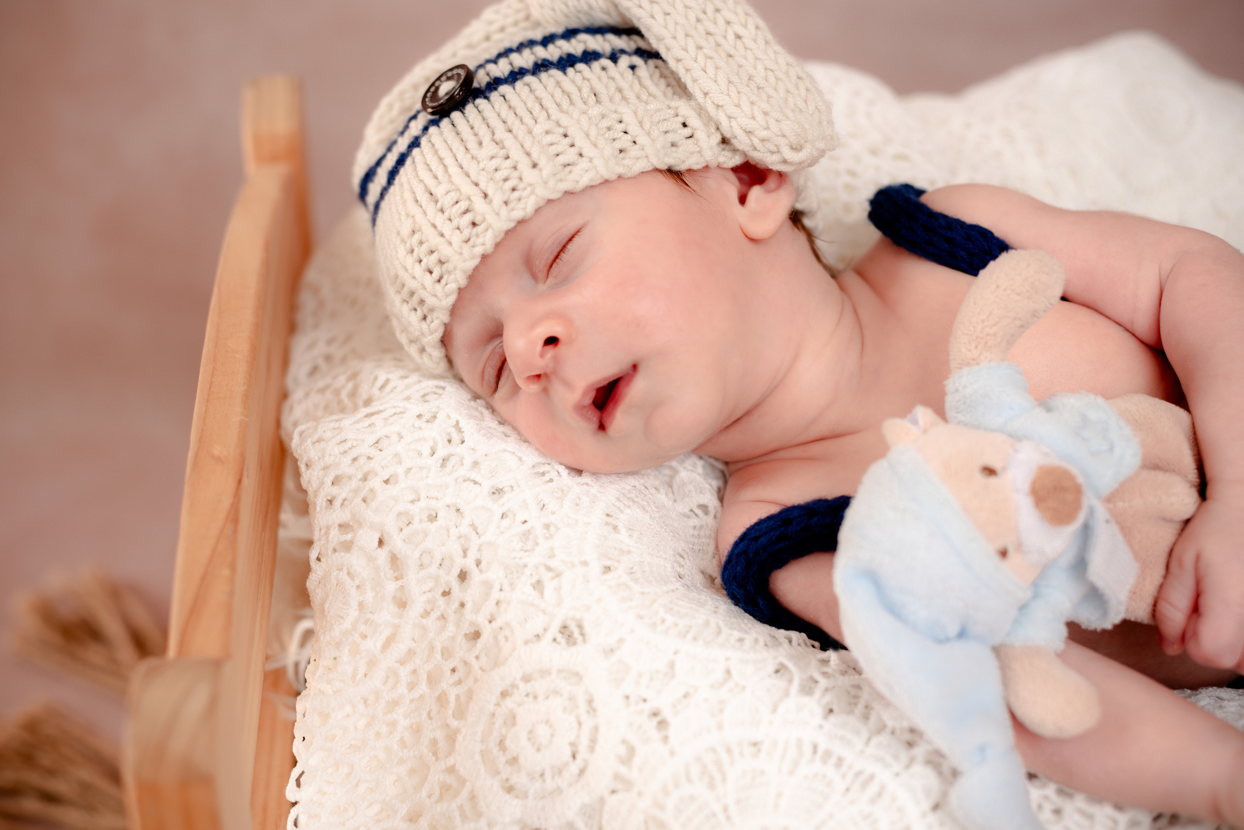 Newborn Photoshoot. Professional Photograher, Antwerpen/Belgium