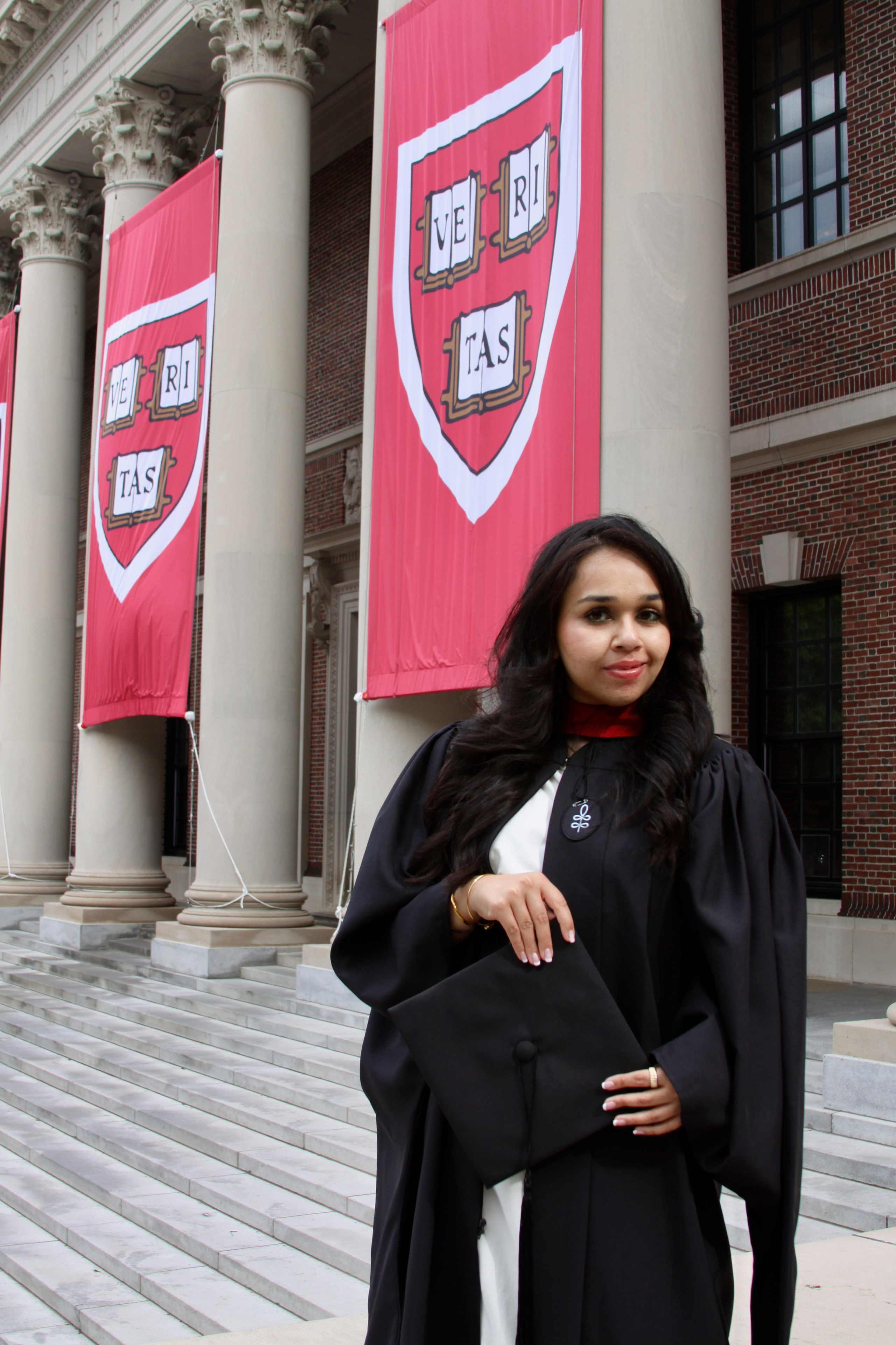 Masters graduation with Sadaf (part of group shoot). Kelly Sang, graduation and portrait photographer in Boston