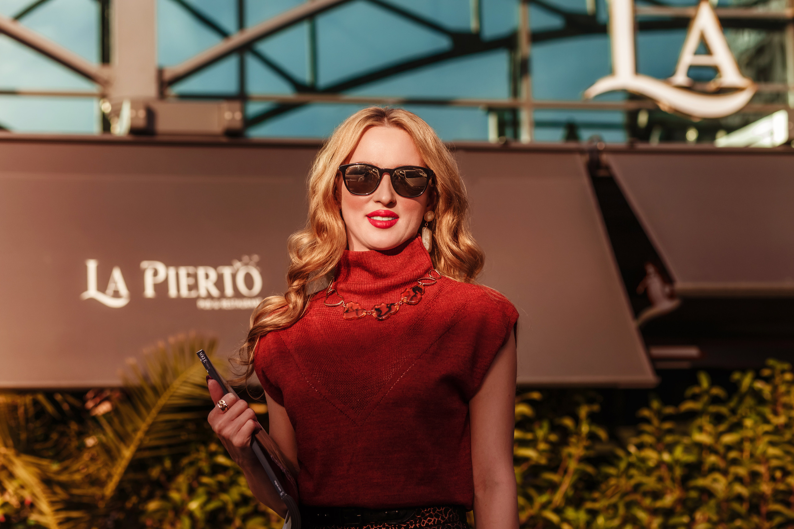 Personal photo session for internet content