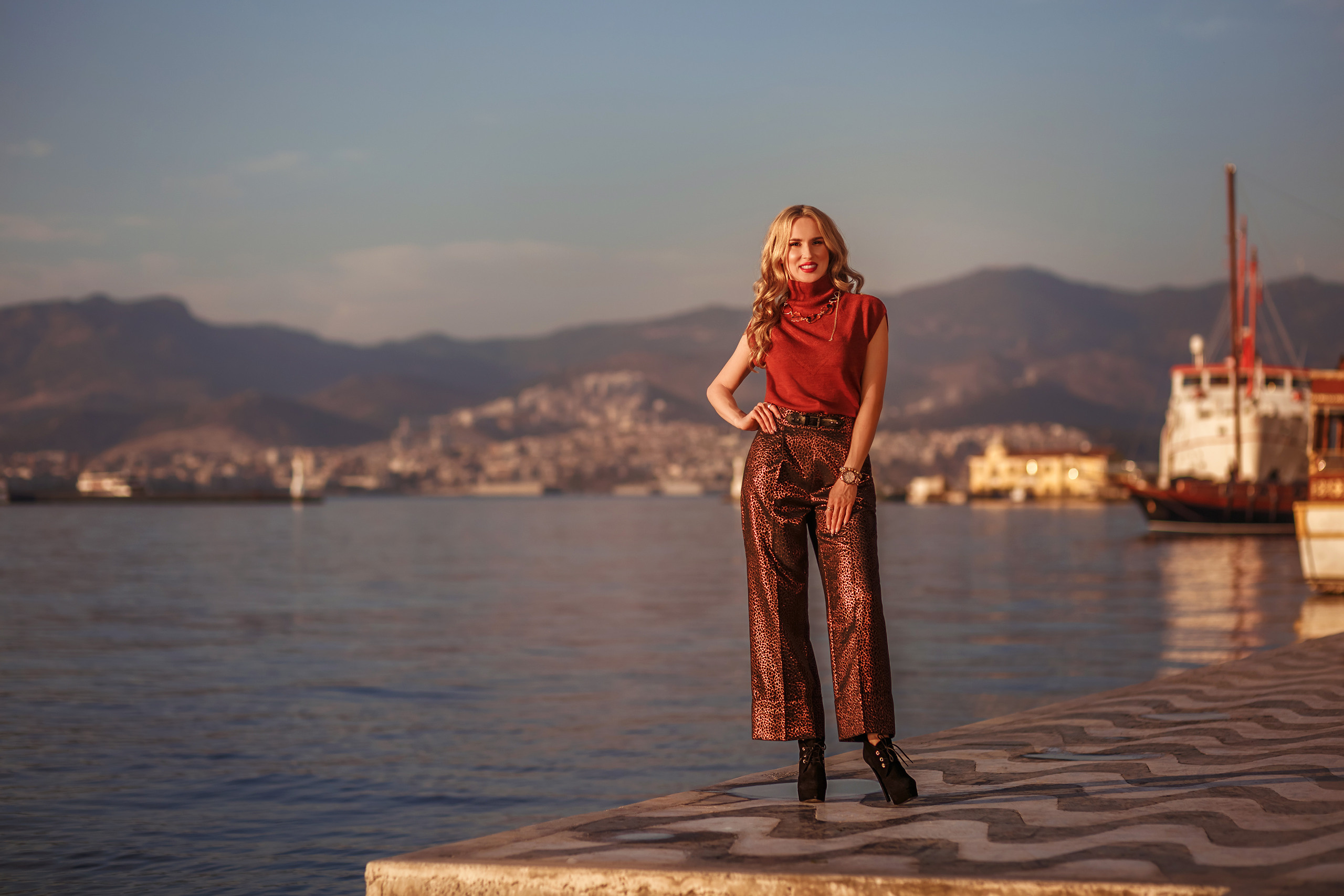 Personal photo session for internet content