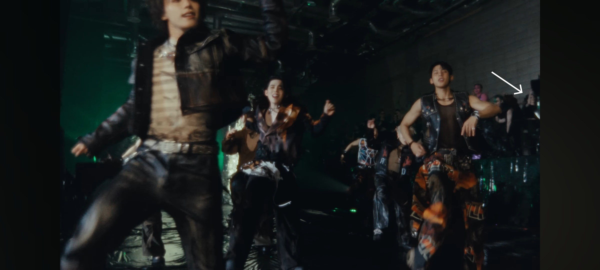 2025 SEVENTEEN “THUNDER” MV — Extra. Photographer in Seoul Dobrokvashina Natalya