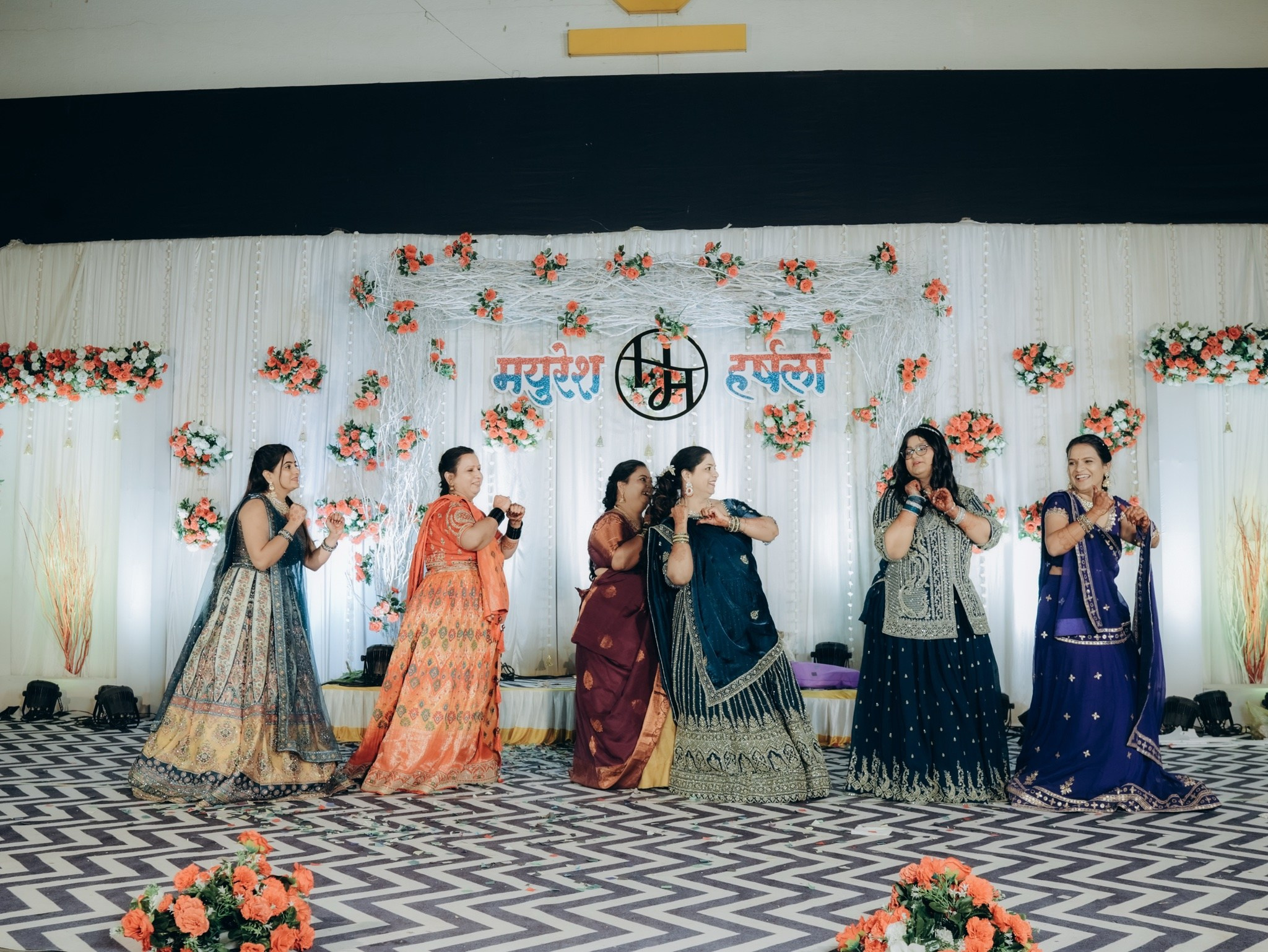 Mayuresh & Harshala. Promise in Pixels — Candid Wedding Photographer & Cinematographer in Mumbai, India