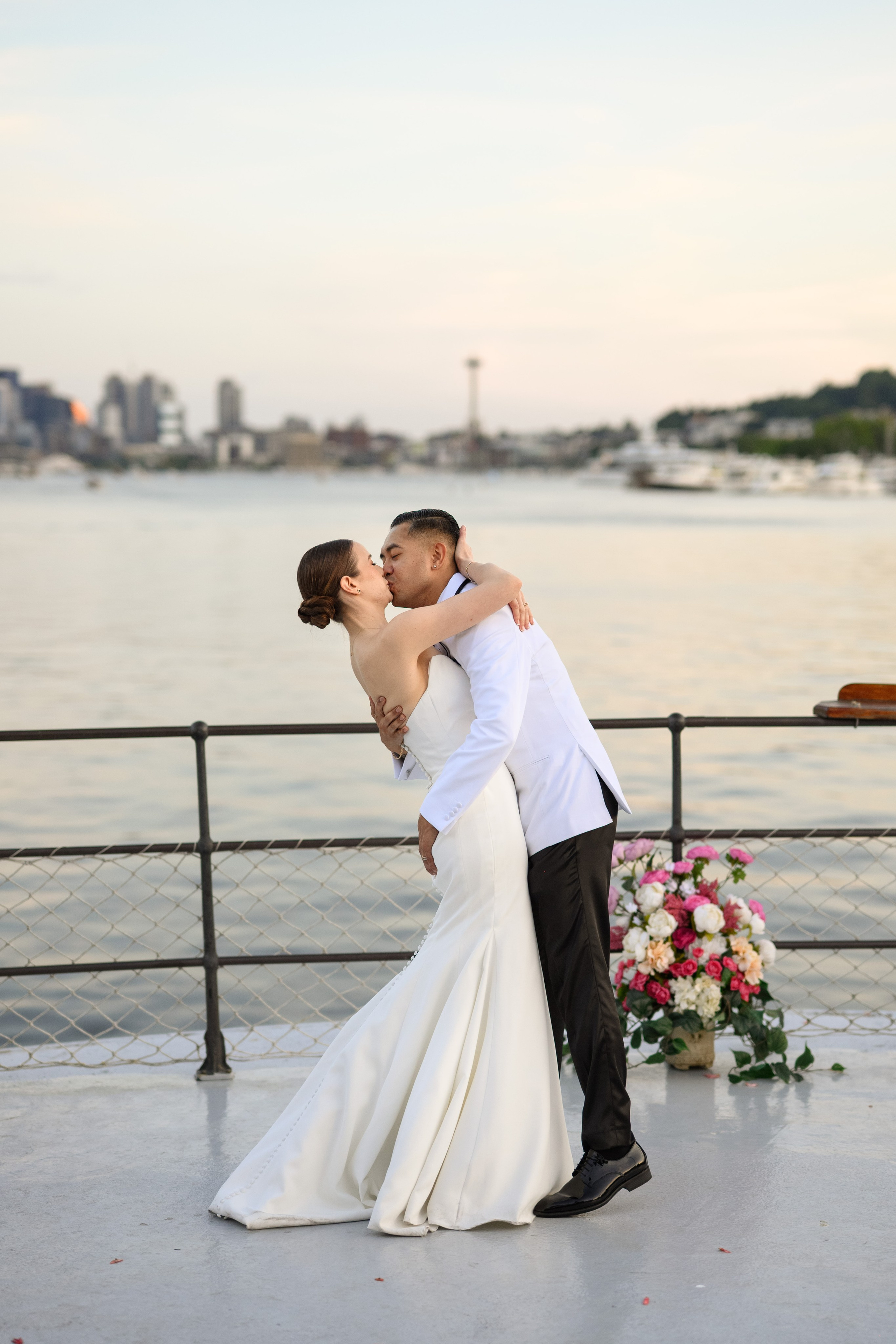 Kevin & Katie. Wedding & portrait photography in the Seattle Area. Helen Michelle photographer