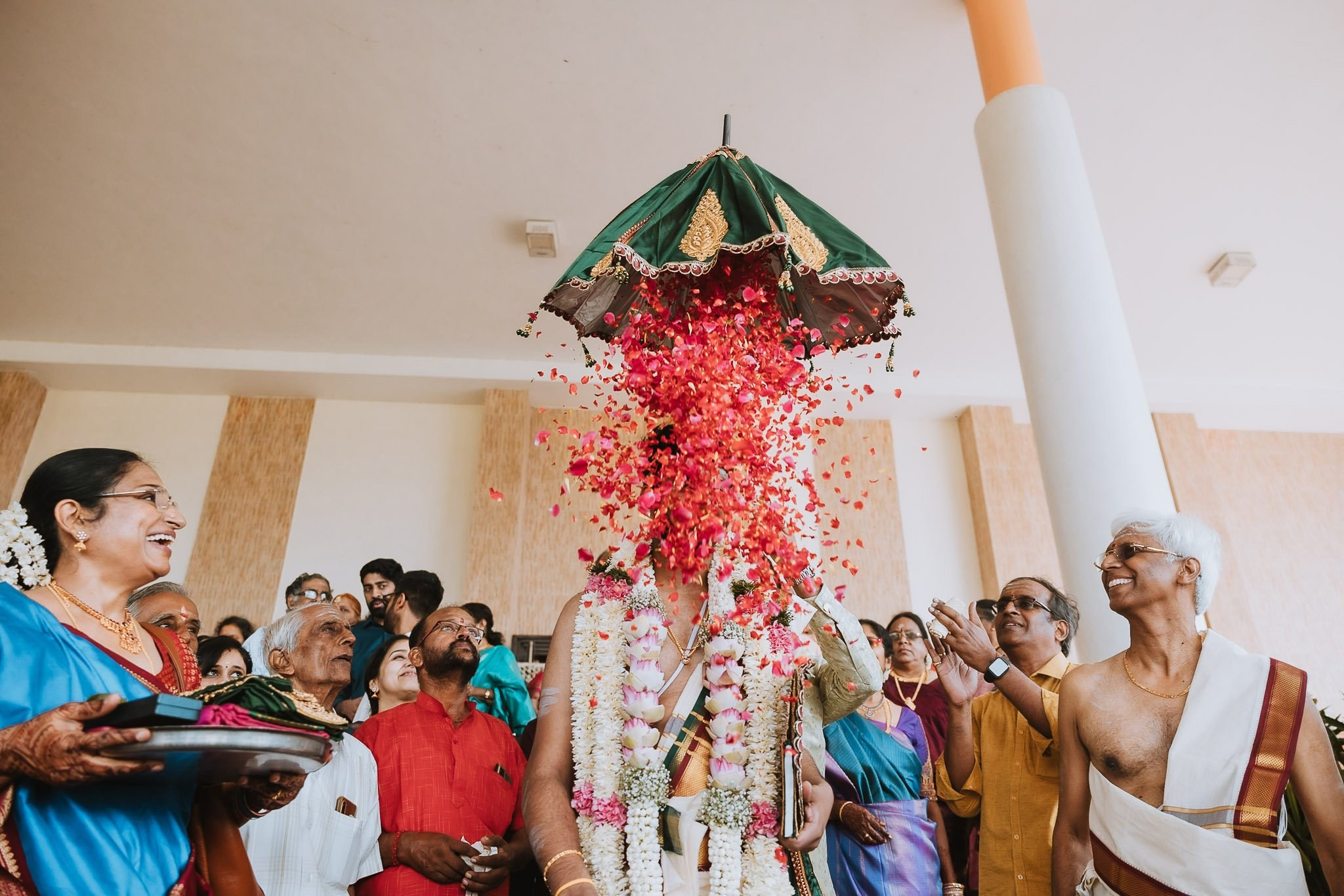 Candid TamBrahm Wedding Photography: Four Points by Sheraton Mahabalipuram