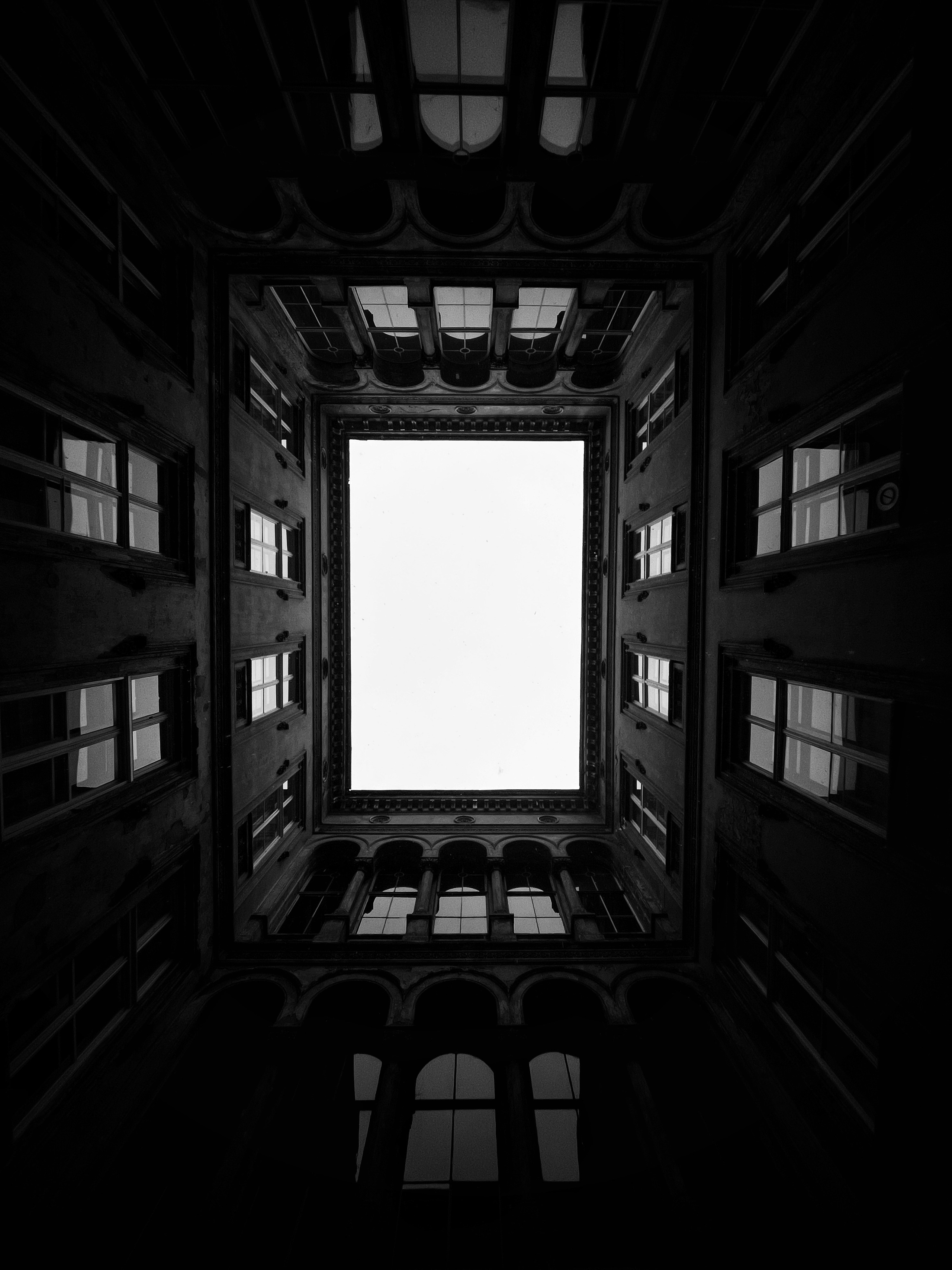 rectangle | Budapest 2026 | IPHONE 12 PRO