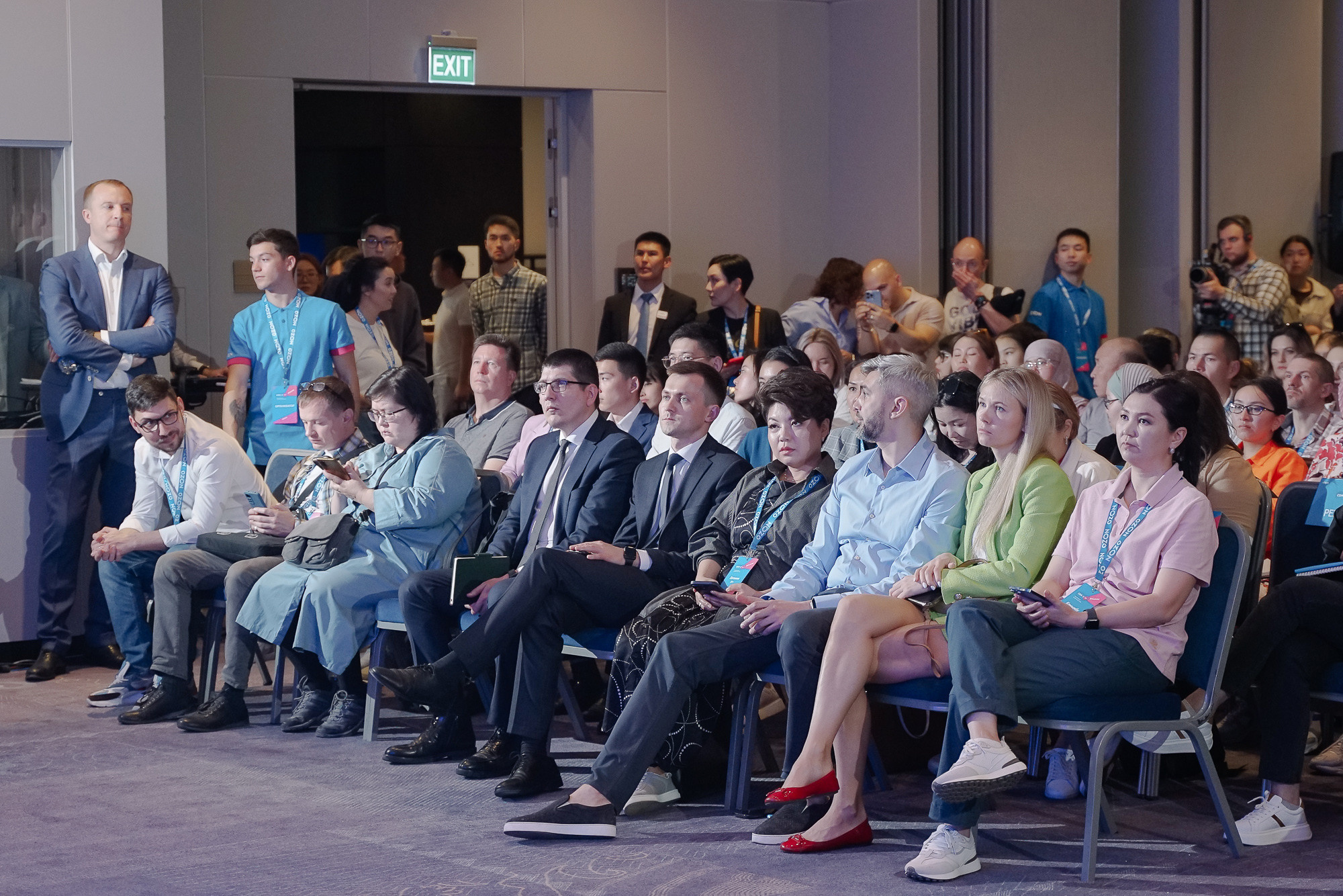 Ozon. Toktonaliev.com.kg, Семейный и детский фотограф в Бишкеке