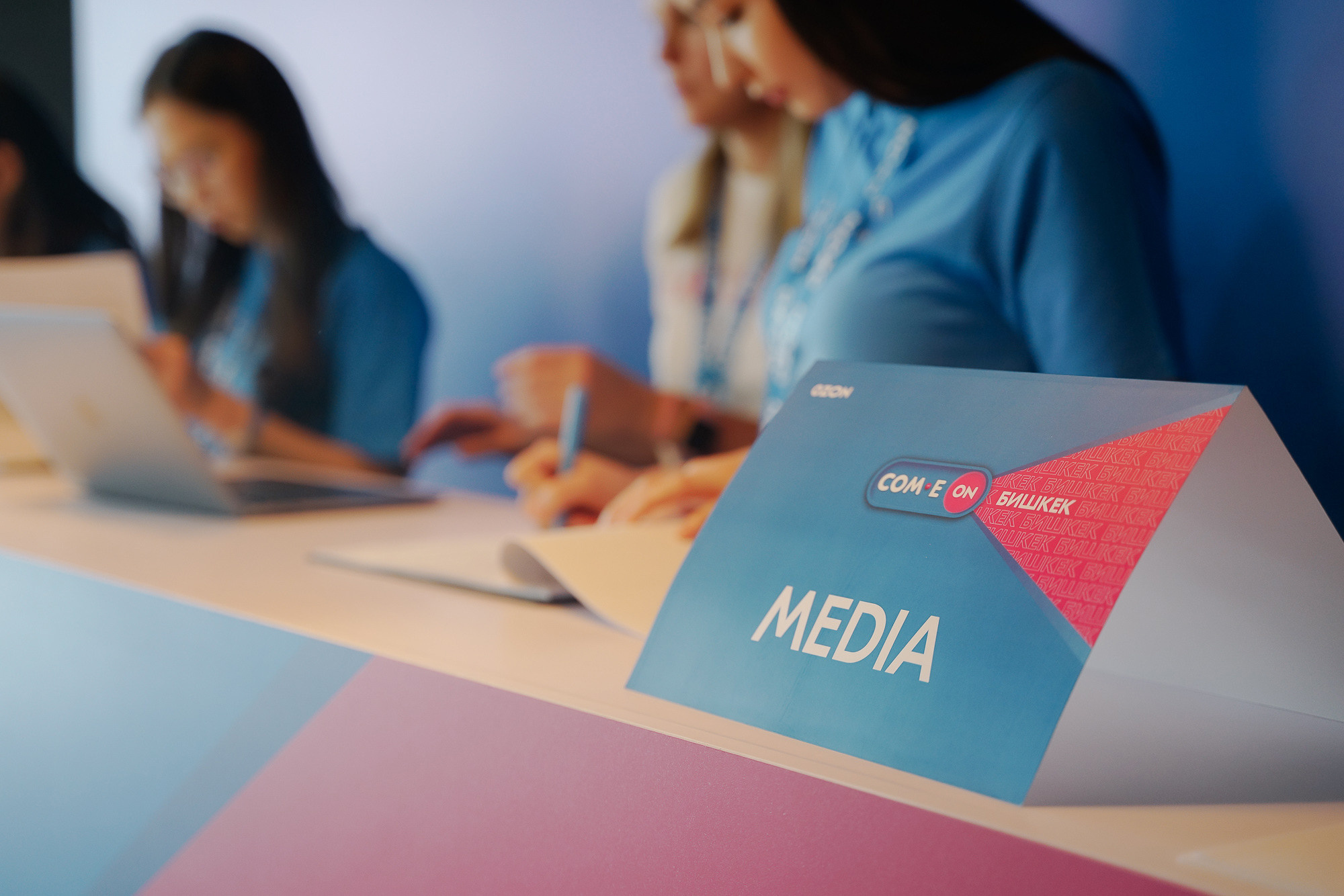 Ozon. Toktonaliev.com.kg, Семейный и детский фотограф в Бишкеке