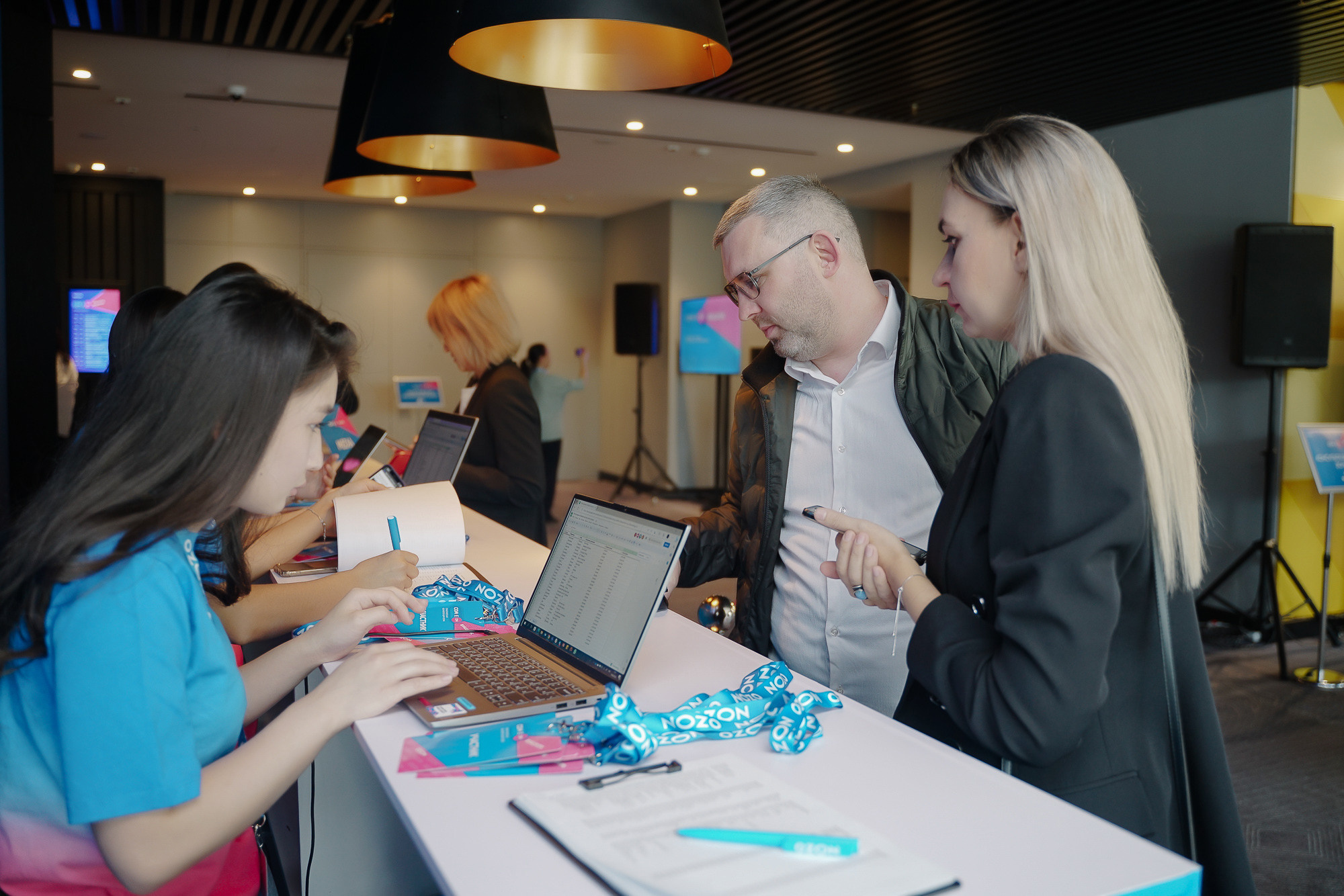 Ozon. Toktonaliev.com.kg, Семейный и детский фотограф в Бишкеке