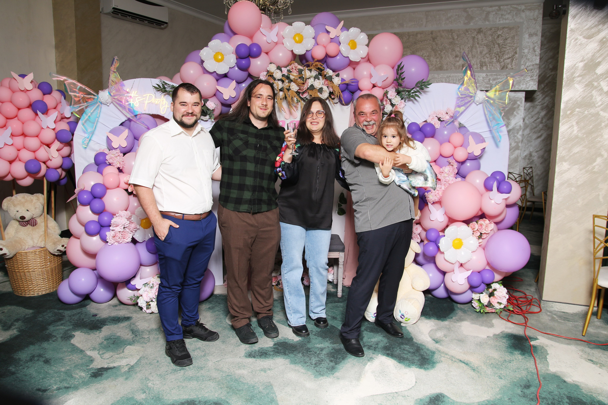 BYZO MEDIA. PETRU BYZO - family and children photographer in ROMANIA