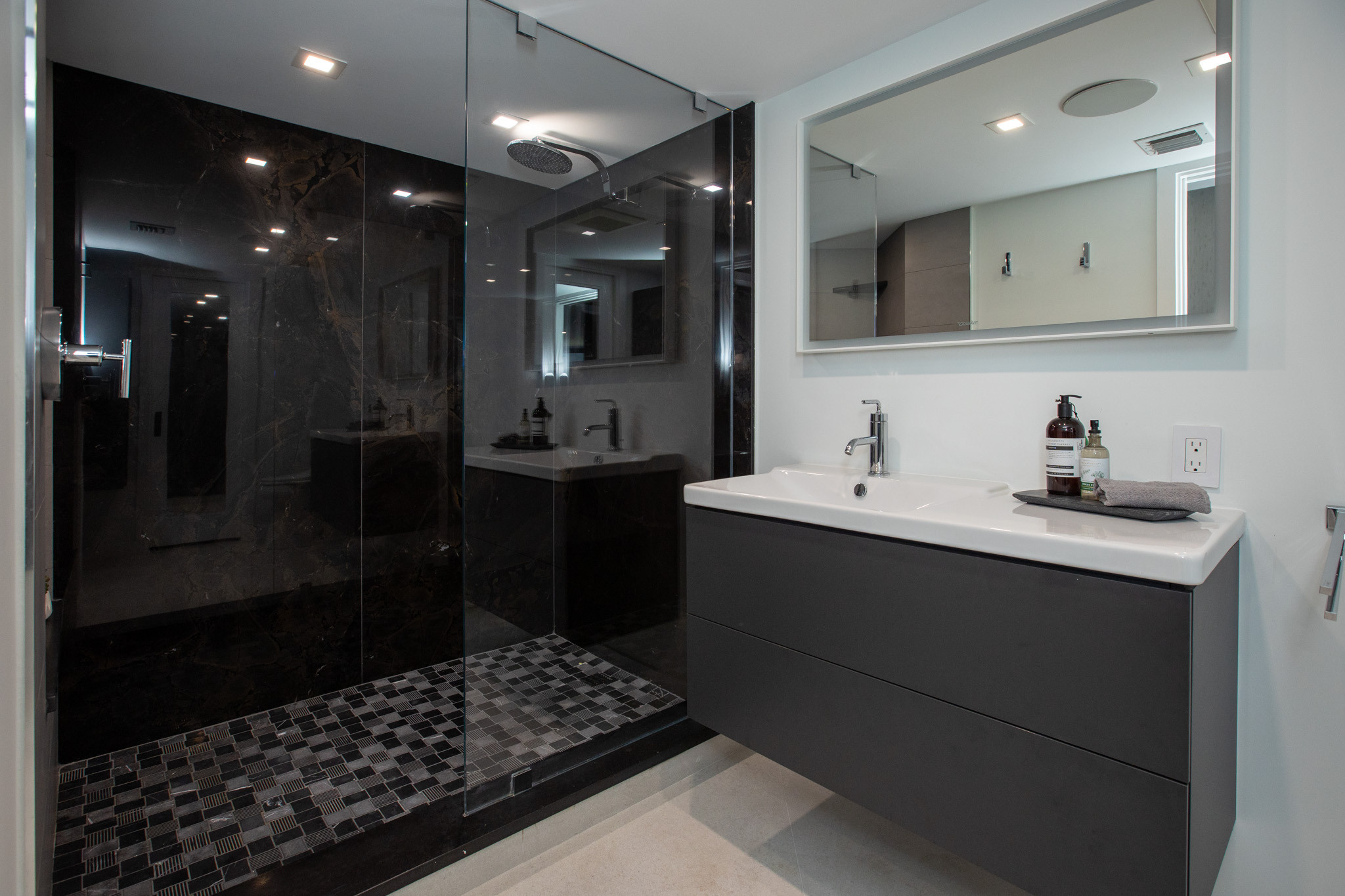 Interior and real estate photographer Miami. Miami Family and Event Photographer