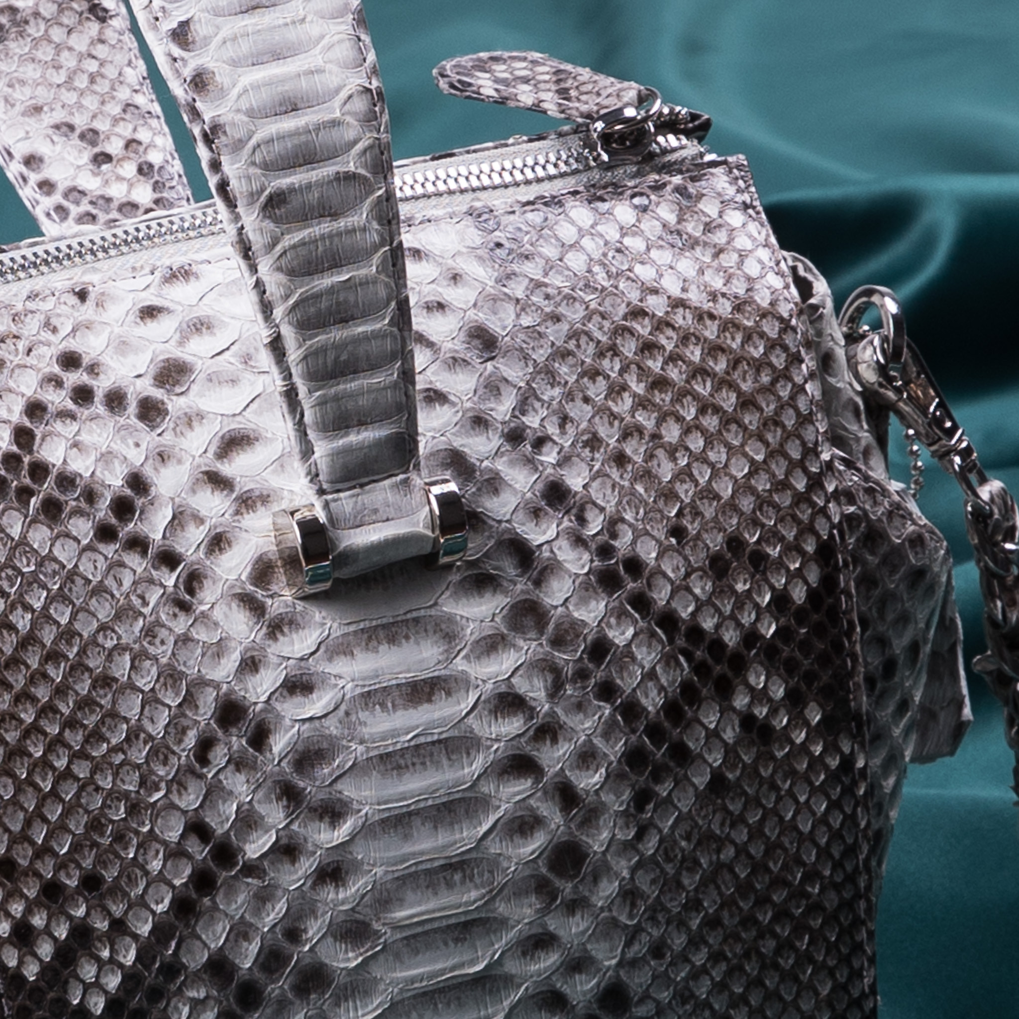 Product photography Miami. Miami Family and Event Photographer