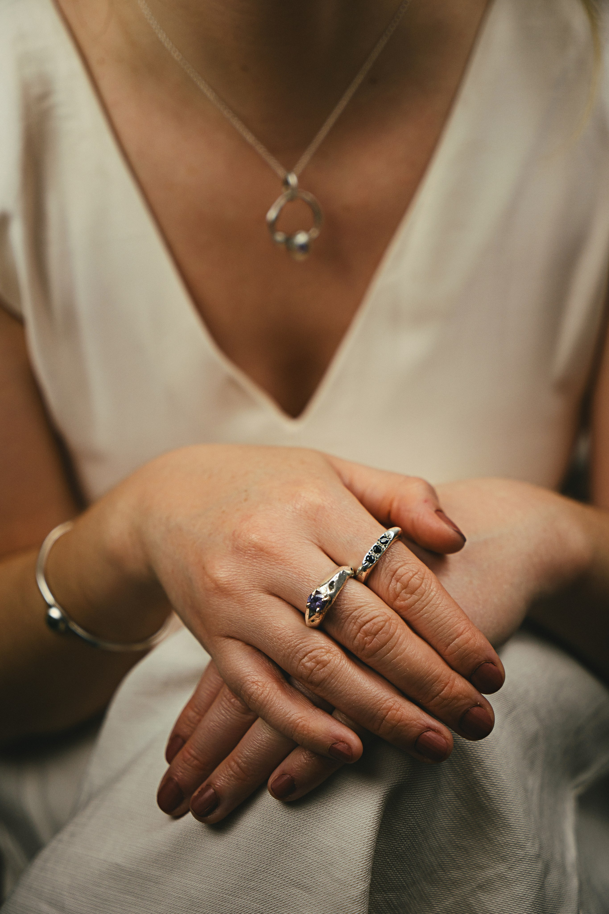 Fotografía de joyas en barcelona. Creador de contenido visual en Barcelona | Dima Kit