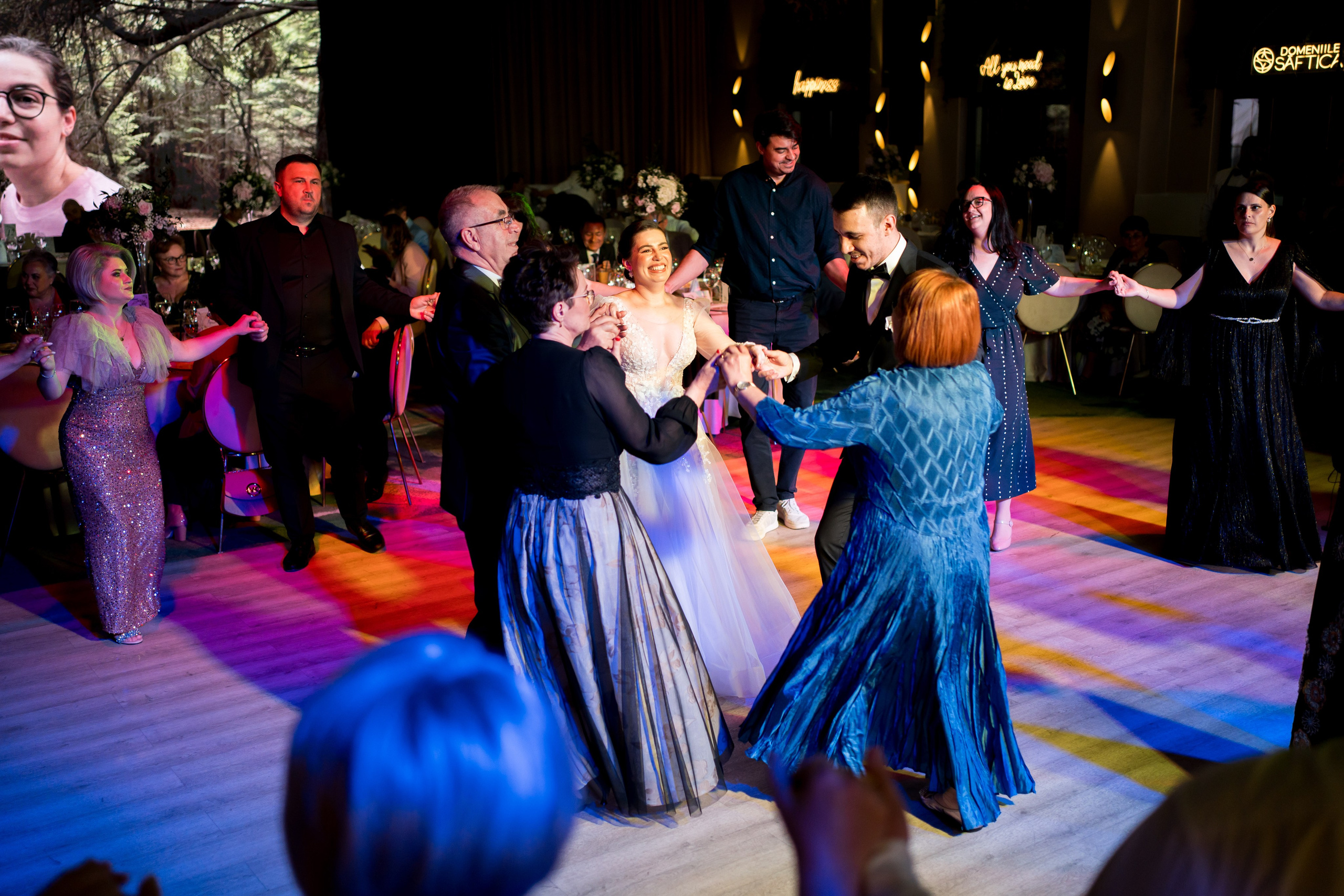 PARTY. Gabriel Florea — Fotograf nuntă București