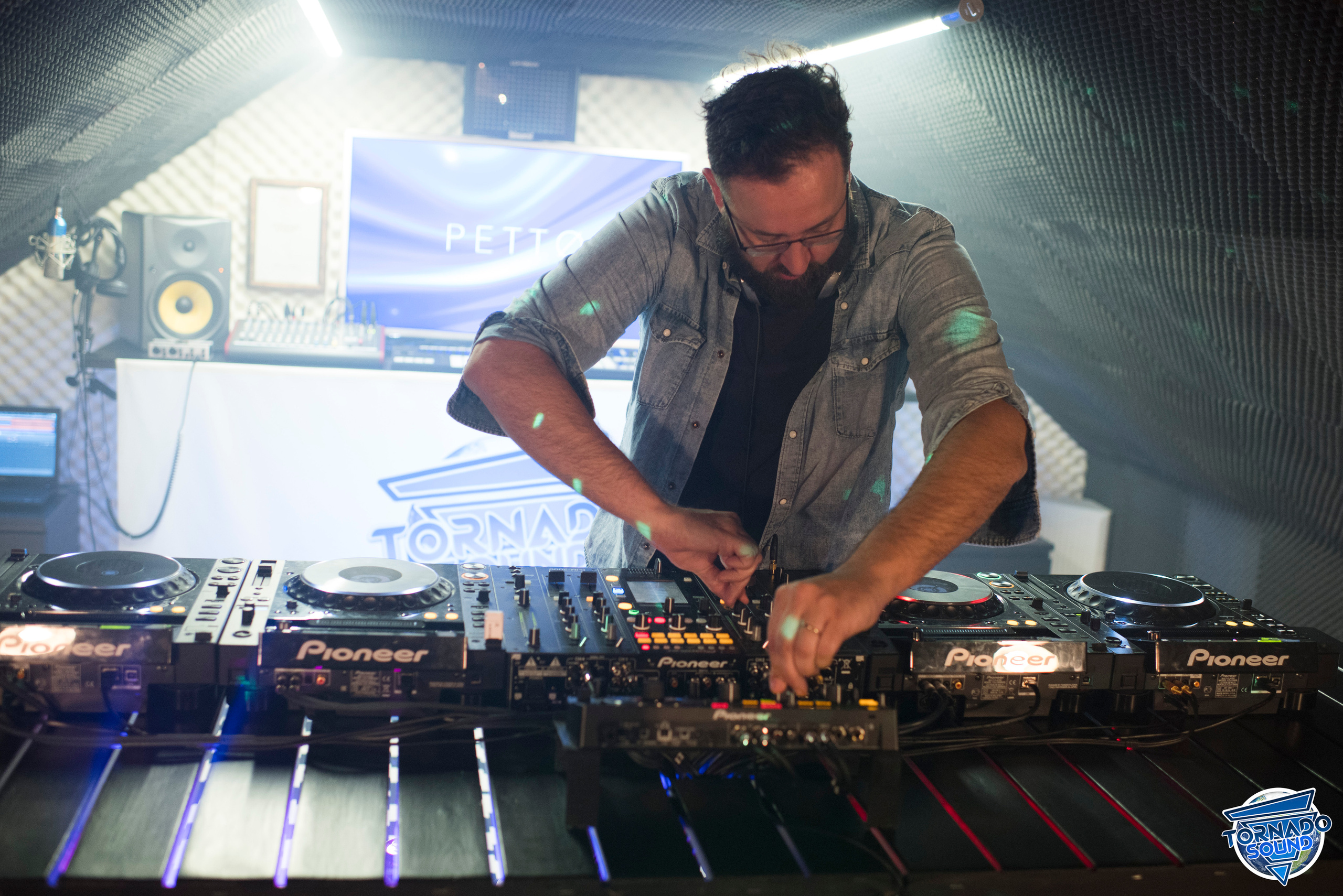 TORNADO SOUND. Photographer and videographer in Norway and Slovakia Andrea Zemko