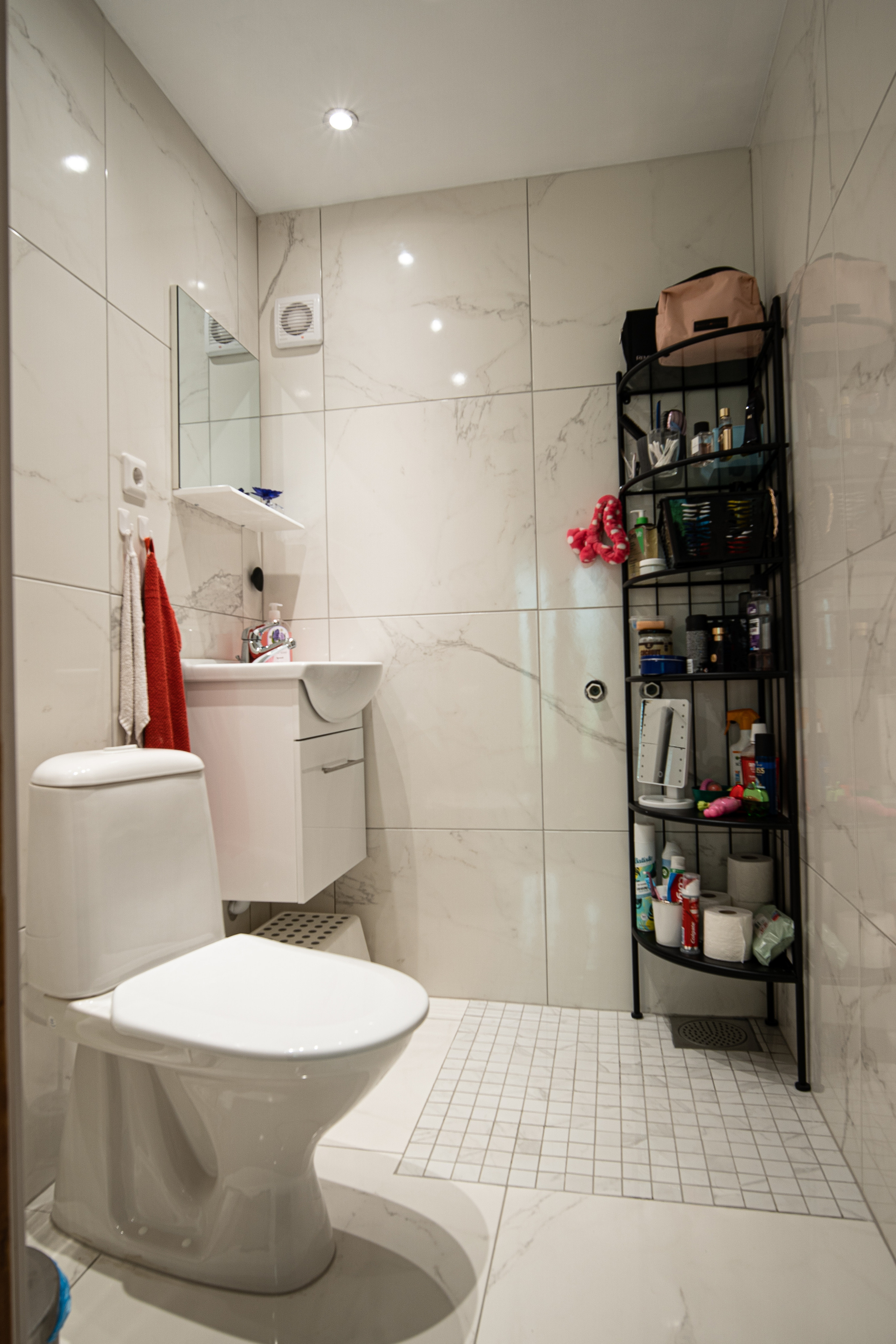 ÅSENVEGEN 35. Photographer and videographer in Norway and Slovakia Andrea Zemko