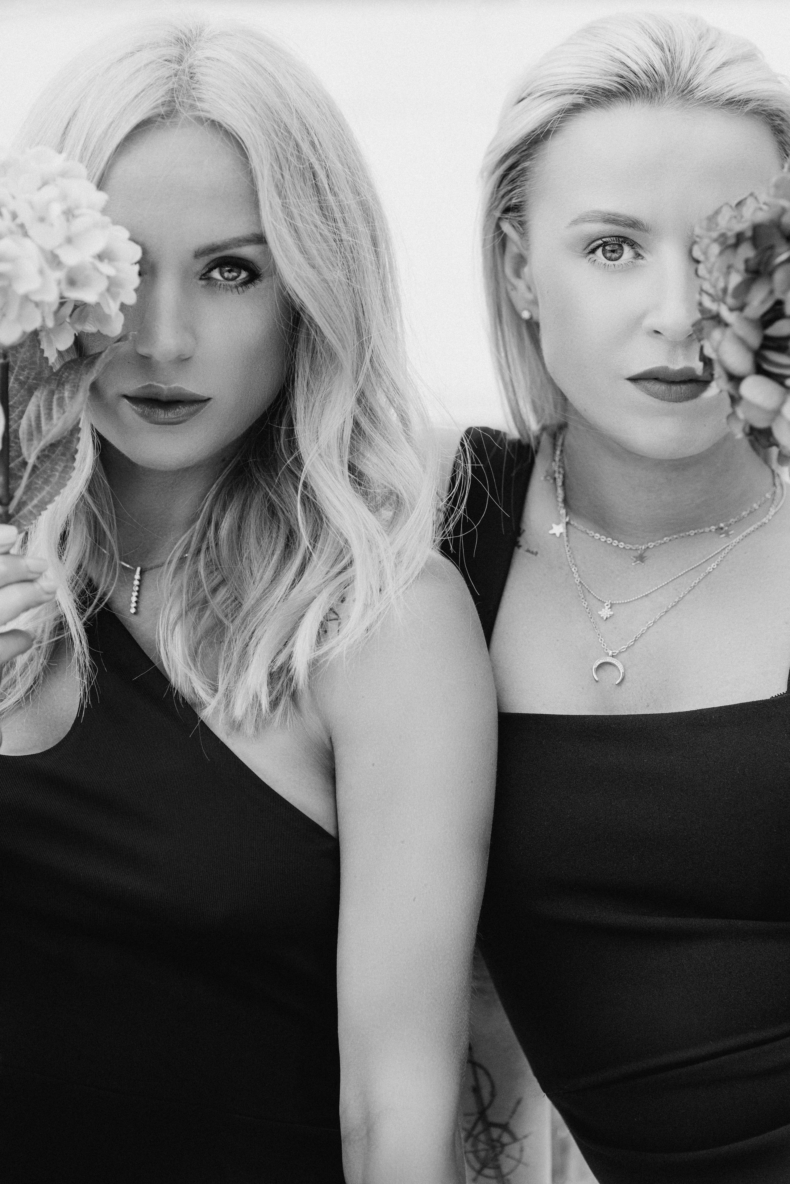 Sister’s Love. Photographer and videographer in Norway and Slovakia Andrea Zemko