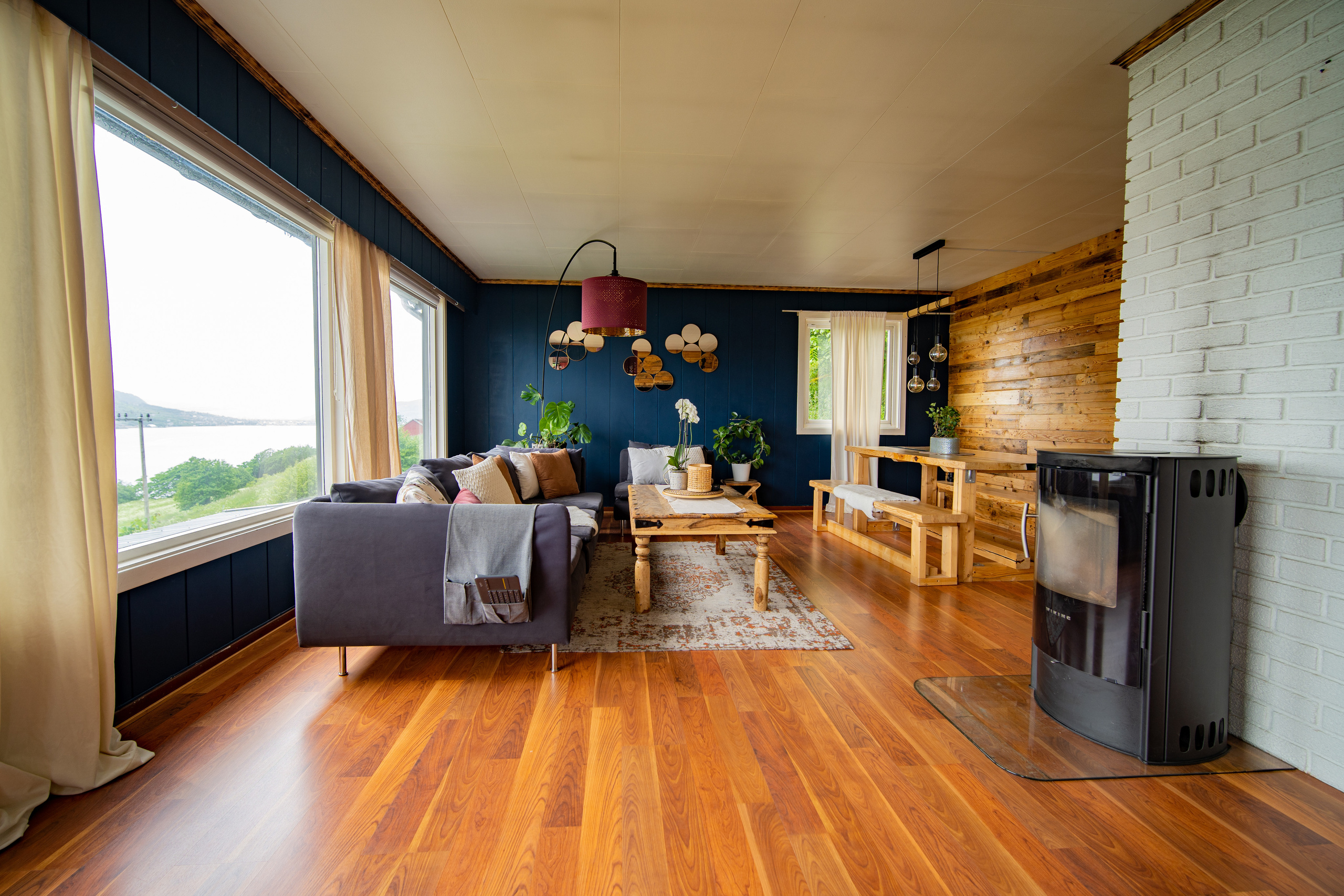 ÅSENVEGEN 35. Photographer and videographer in Norway and Slovakia Andrea Zemko