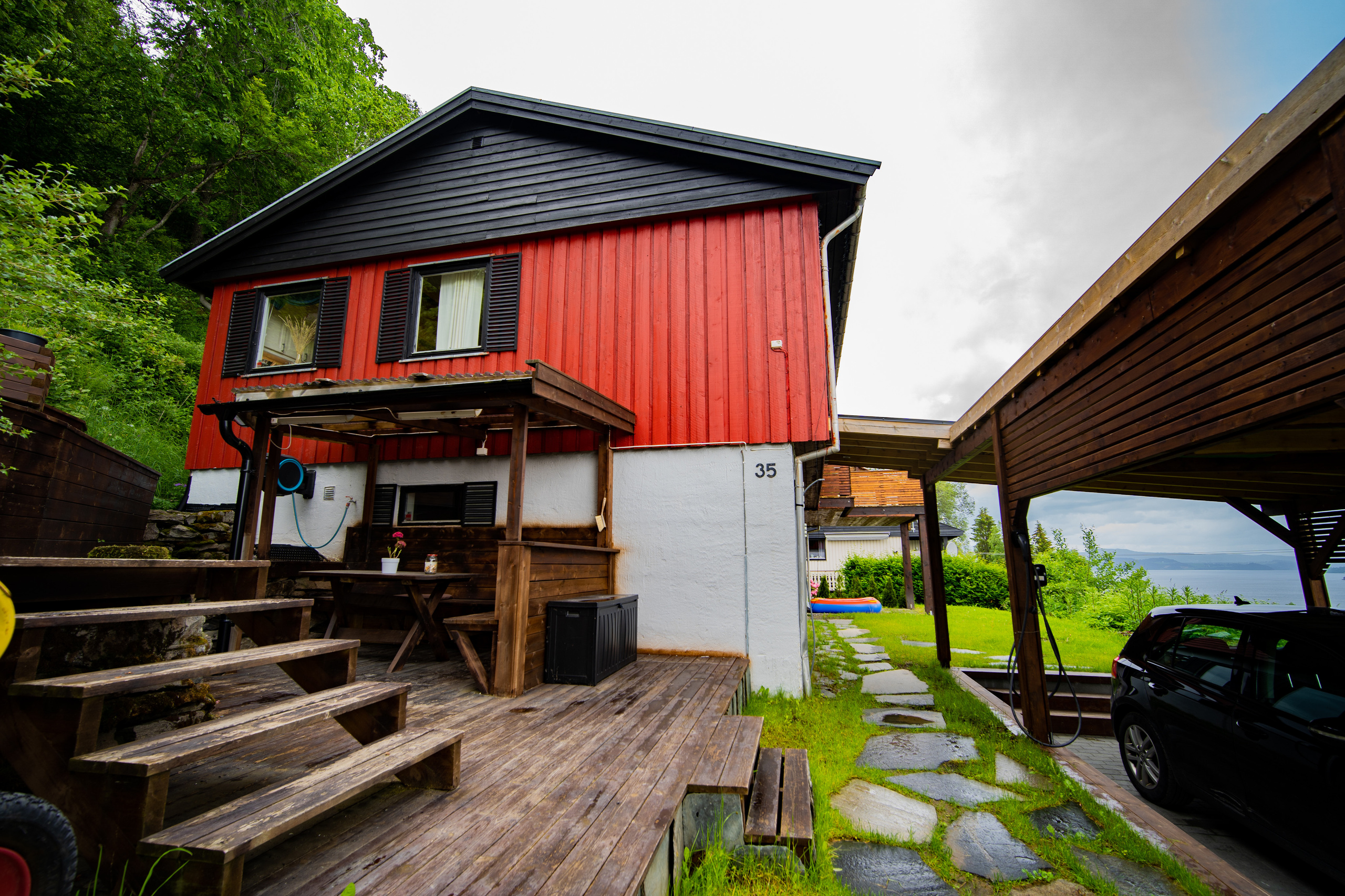 ÅSENVEGEN 35. Photographer and videographer in Norway and Slovakia Andrea Zemko