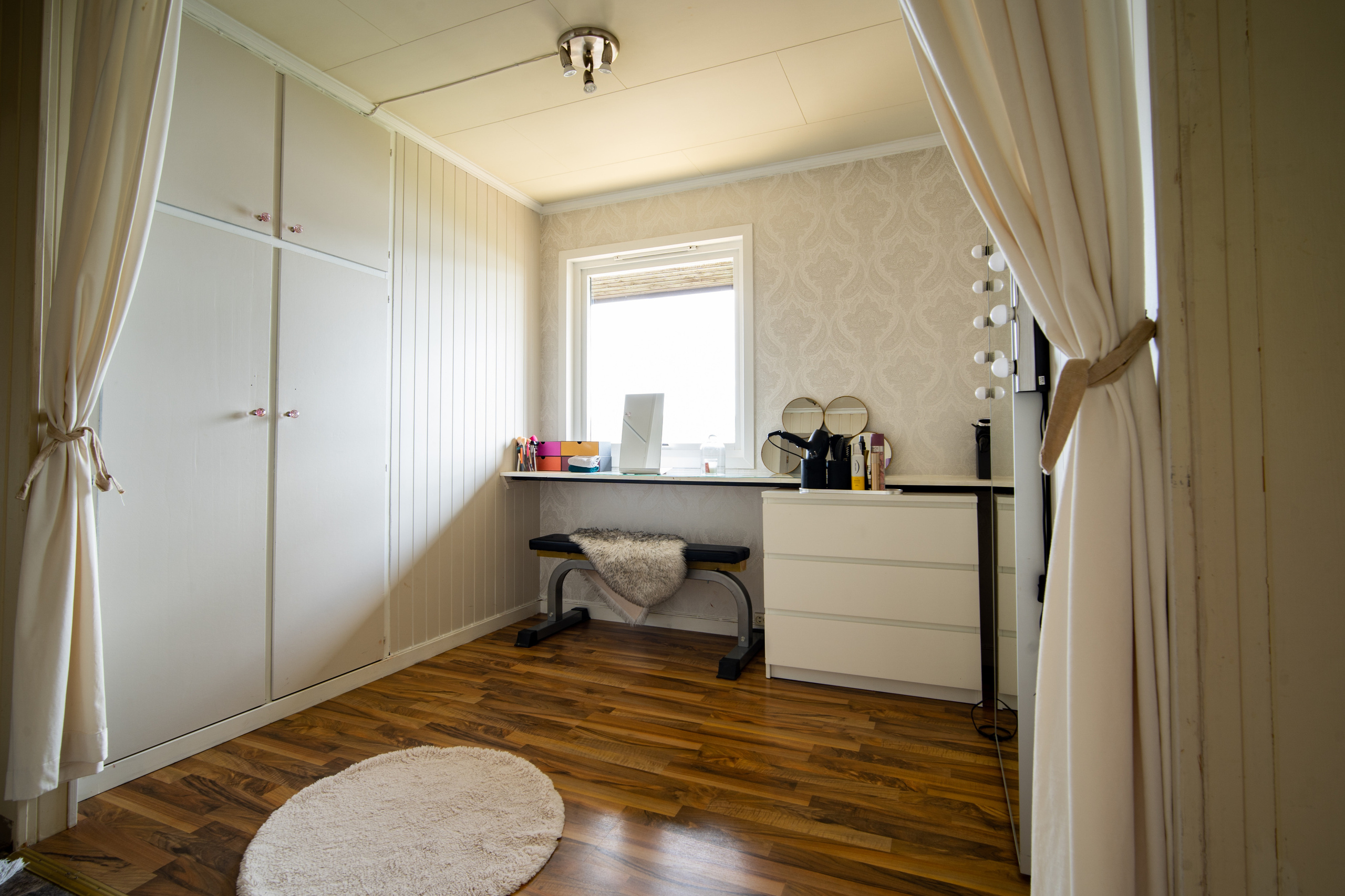 ÅSENVEGEN 35. Photographer and videographer in Norway and Slovakia Andrea Zemko