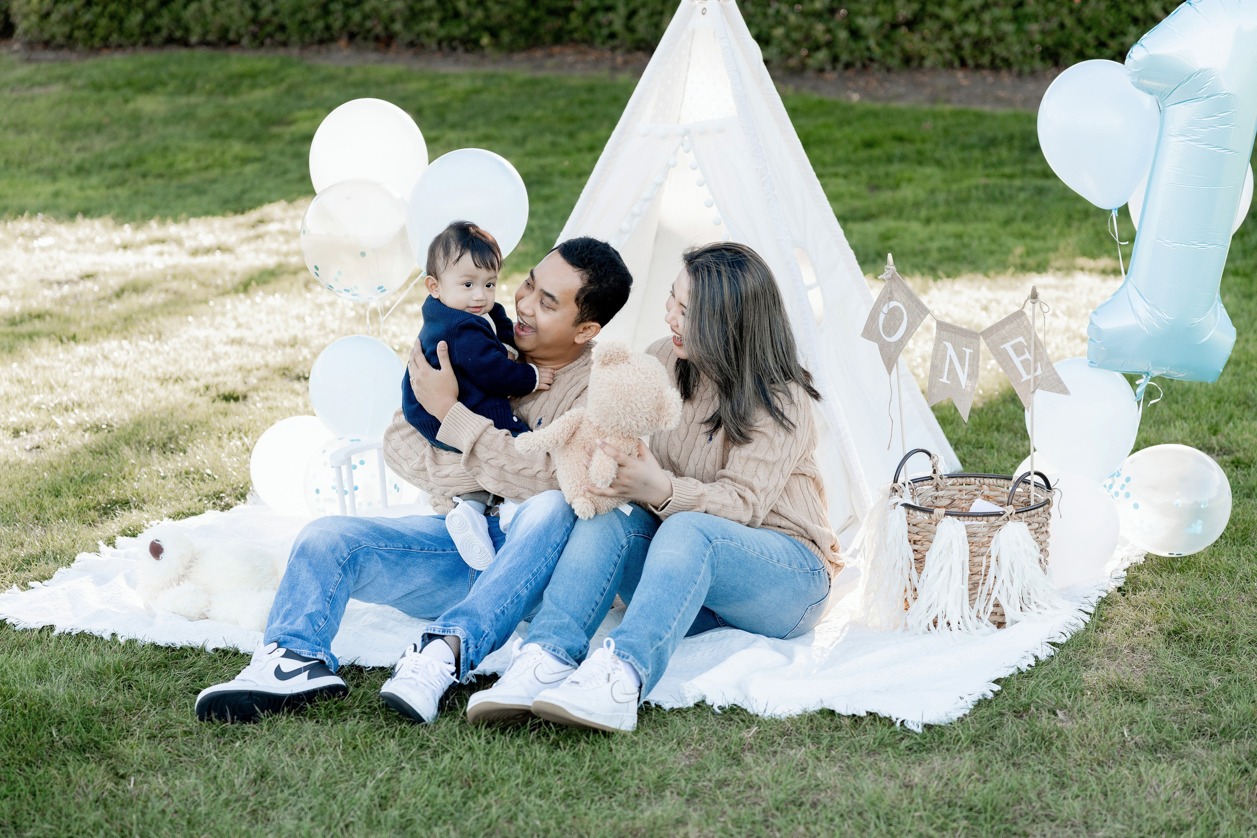First year & Cake Smash. Family photographer in Bay Area, California