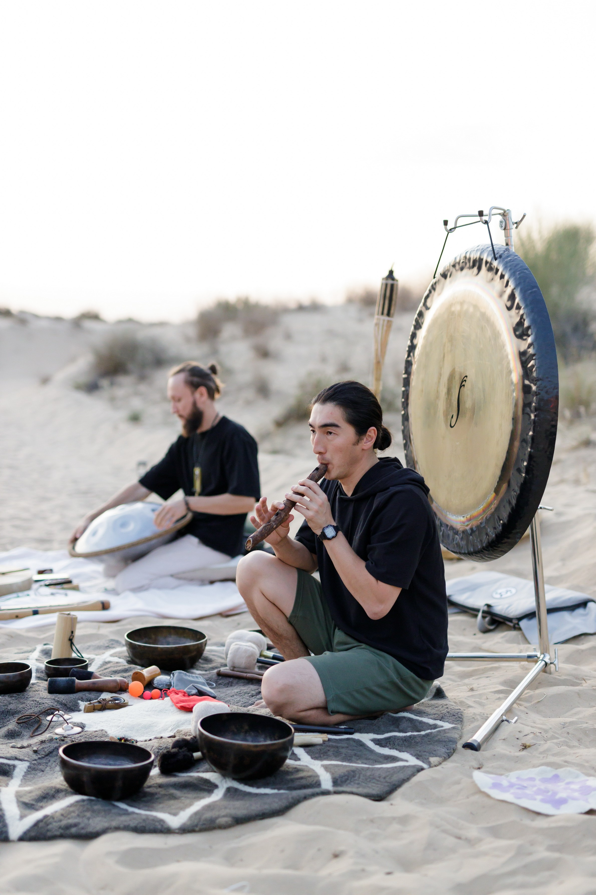Oleg Torbosov — Meeting with subscribers in the desert. Photographer Anna Curly | Weddings and Events in Dubai
