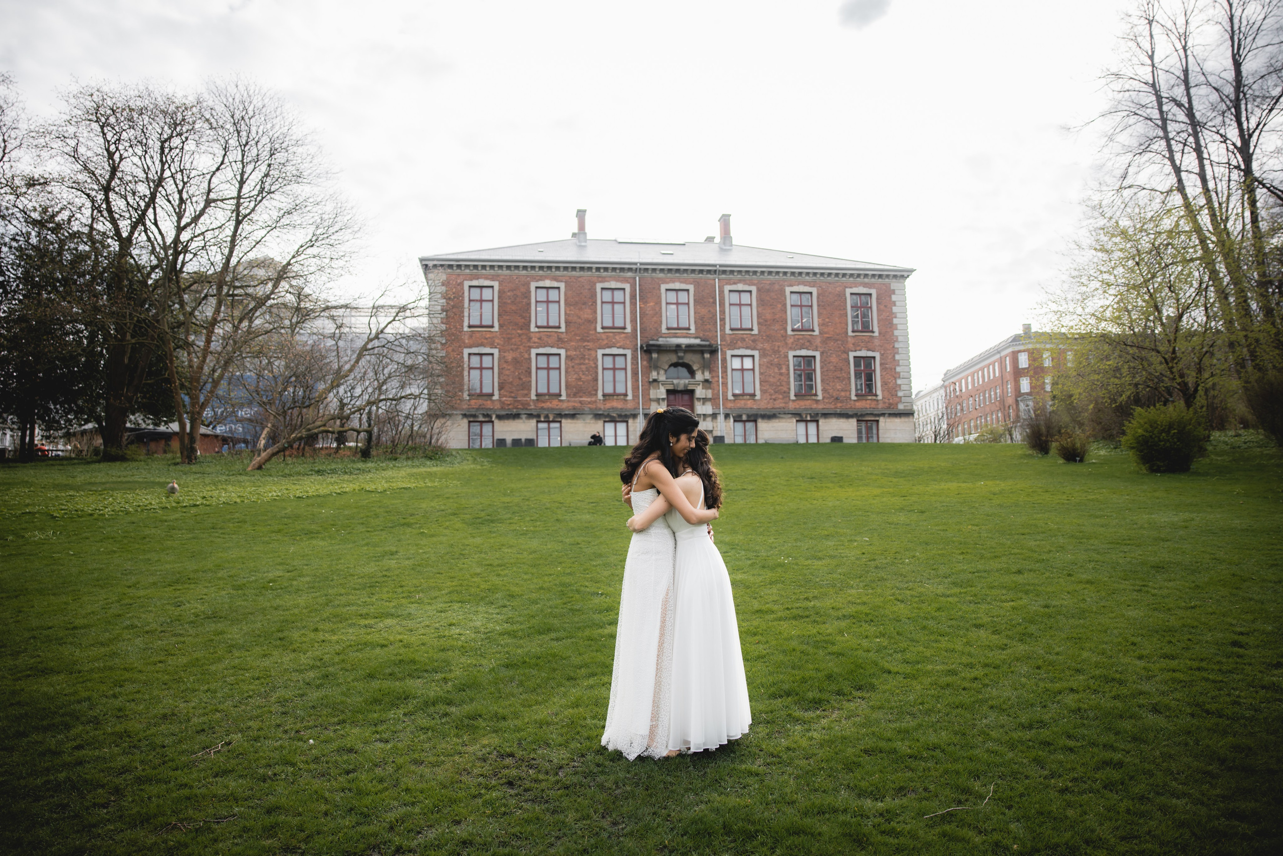 Shai & Batel. Professional wedding photographer in Copenhagen, Denmark — Julia Byron