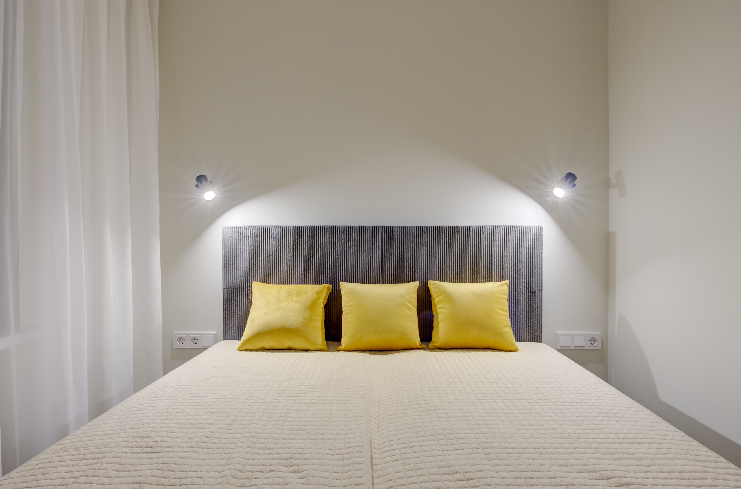 2-jų kambarių buto fotosesija. Miegamasis. sapiegafoto.lt