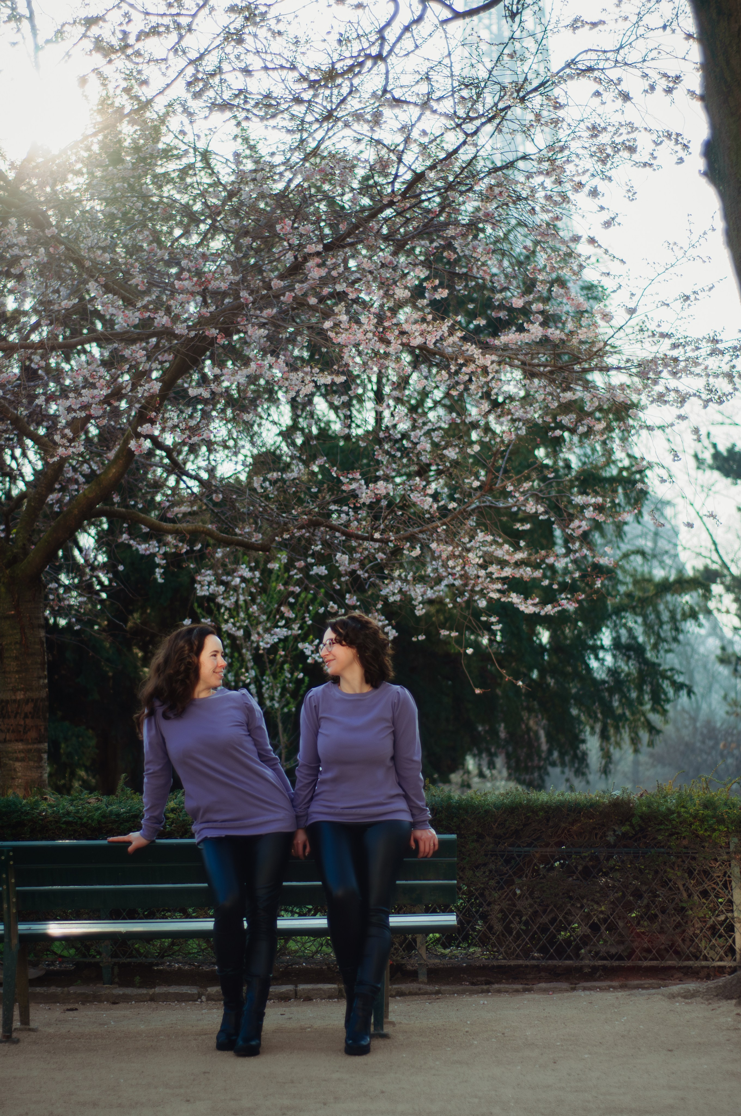 Фотосессия с подругой в Париже. Фотограф в Париже Полина Осипова