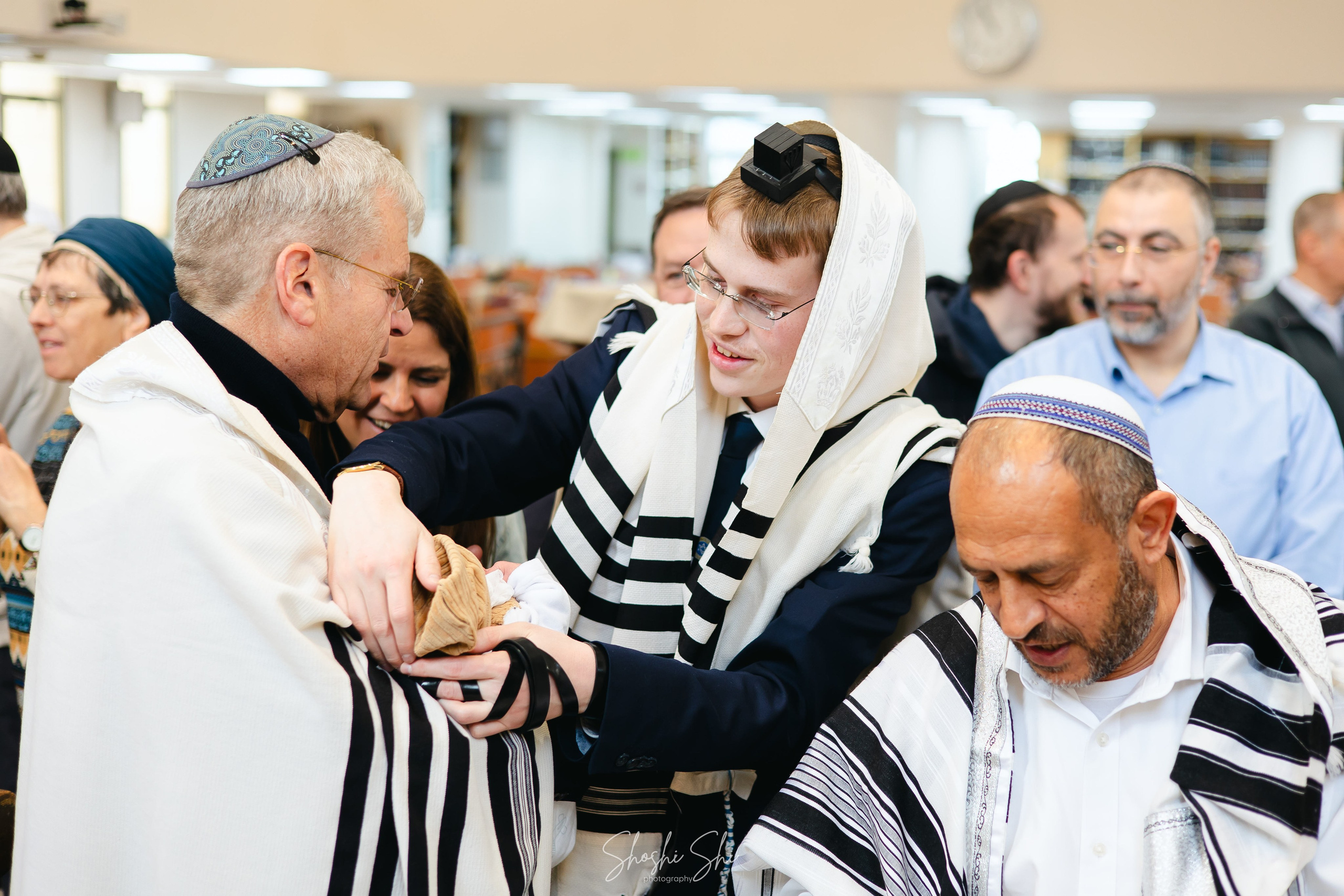 BRIT TWINS. Https://shi-photo.com/