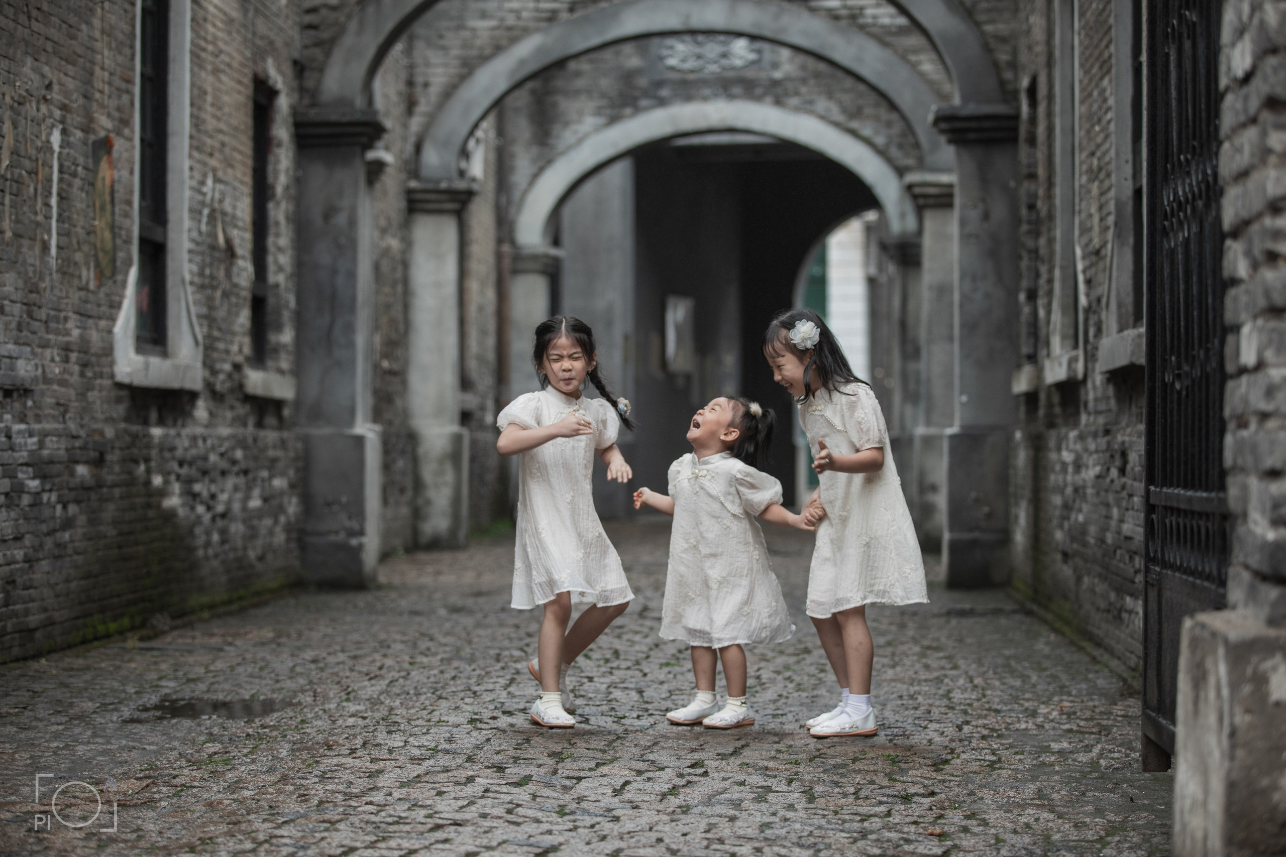 Семейная фотосессия в шанхайской киностудии. Photographer in Shanghai — Lola Pidluskaya