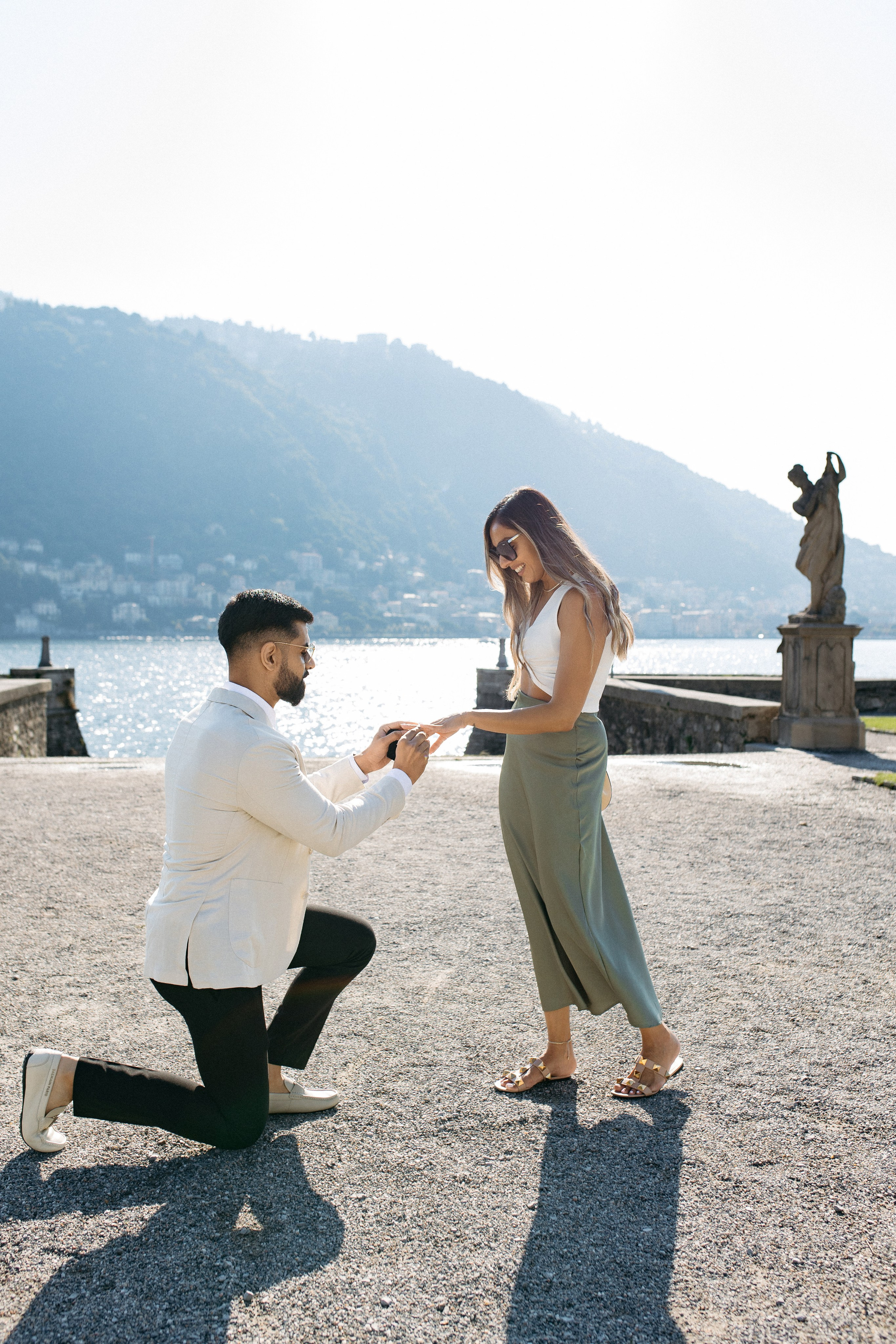 She said yes 💍. Wedding photographer in Italy