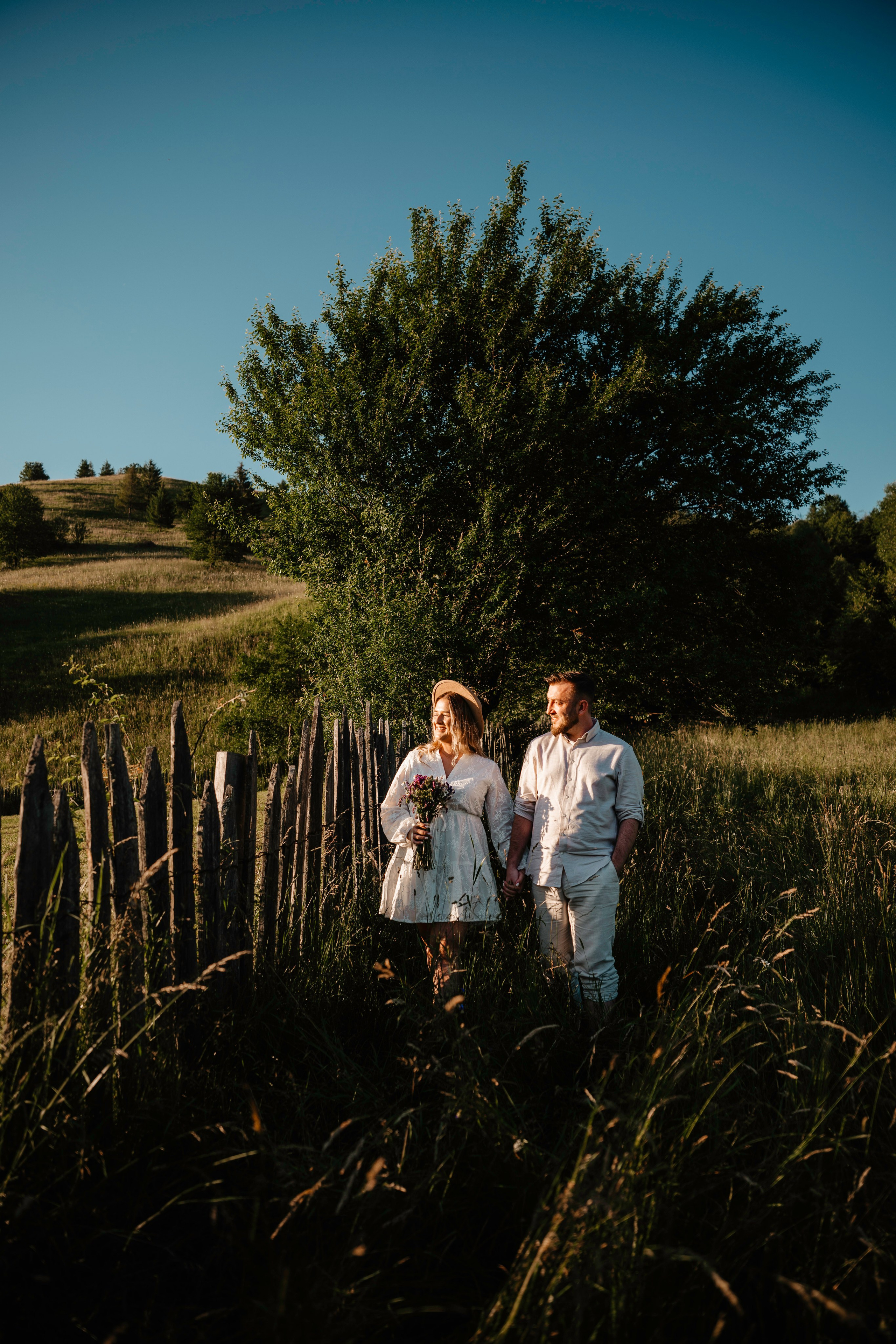 🤎 M a r i u s  & I u l i a n a - Save the Date. Wedding & Family Photographer