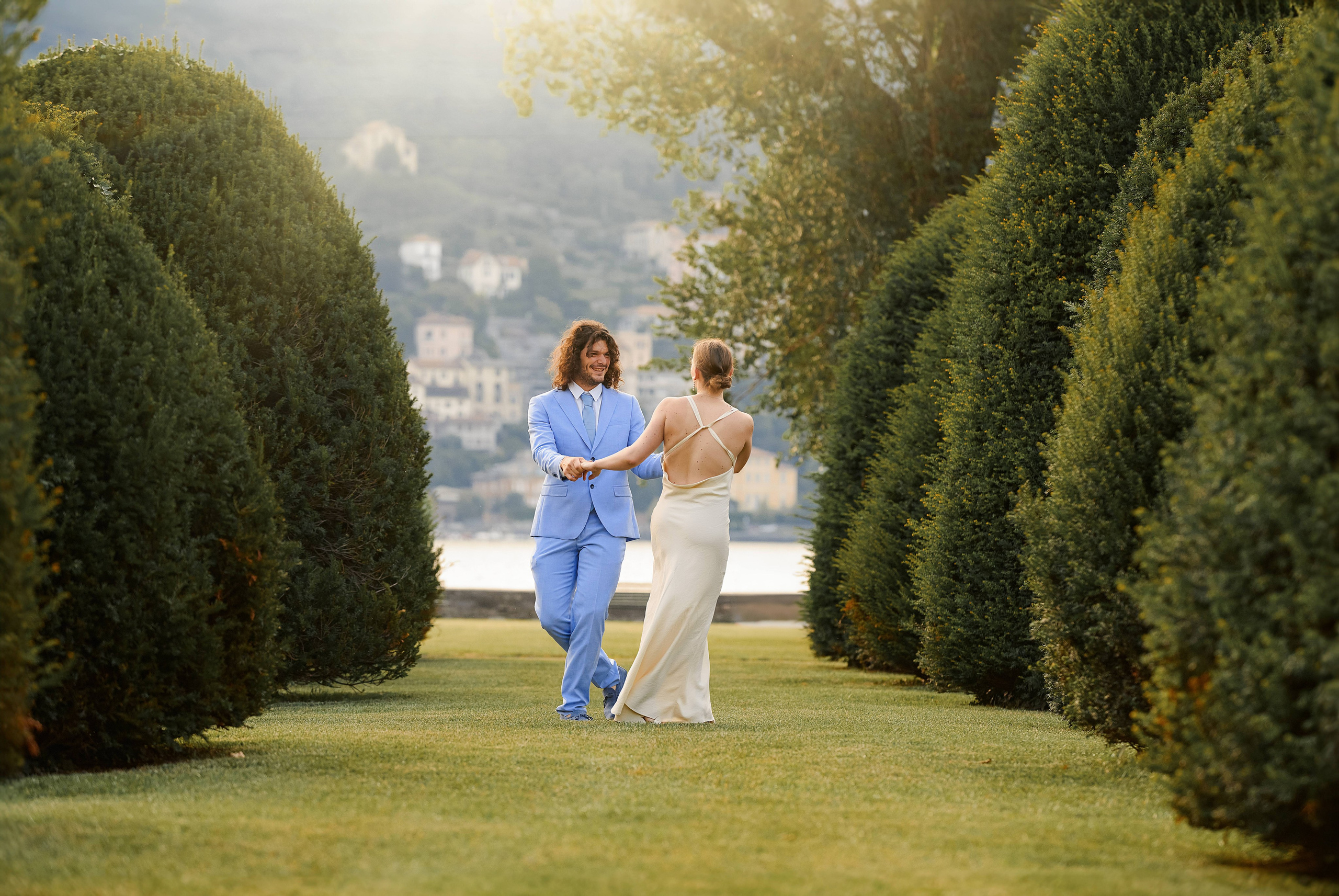 Angela & Fabbiano. Fotografo matrimonio Lago di Como Ferrari Media Production