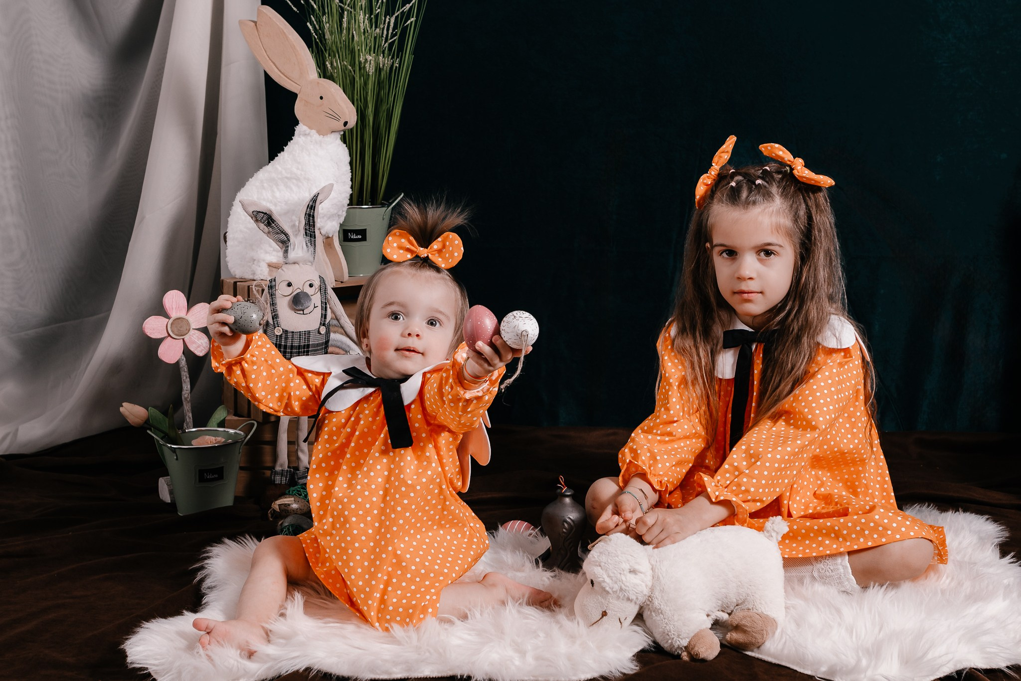 Frumuseți. FotoACTIV.ro - Imaginea ta contează