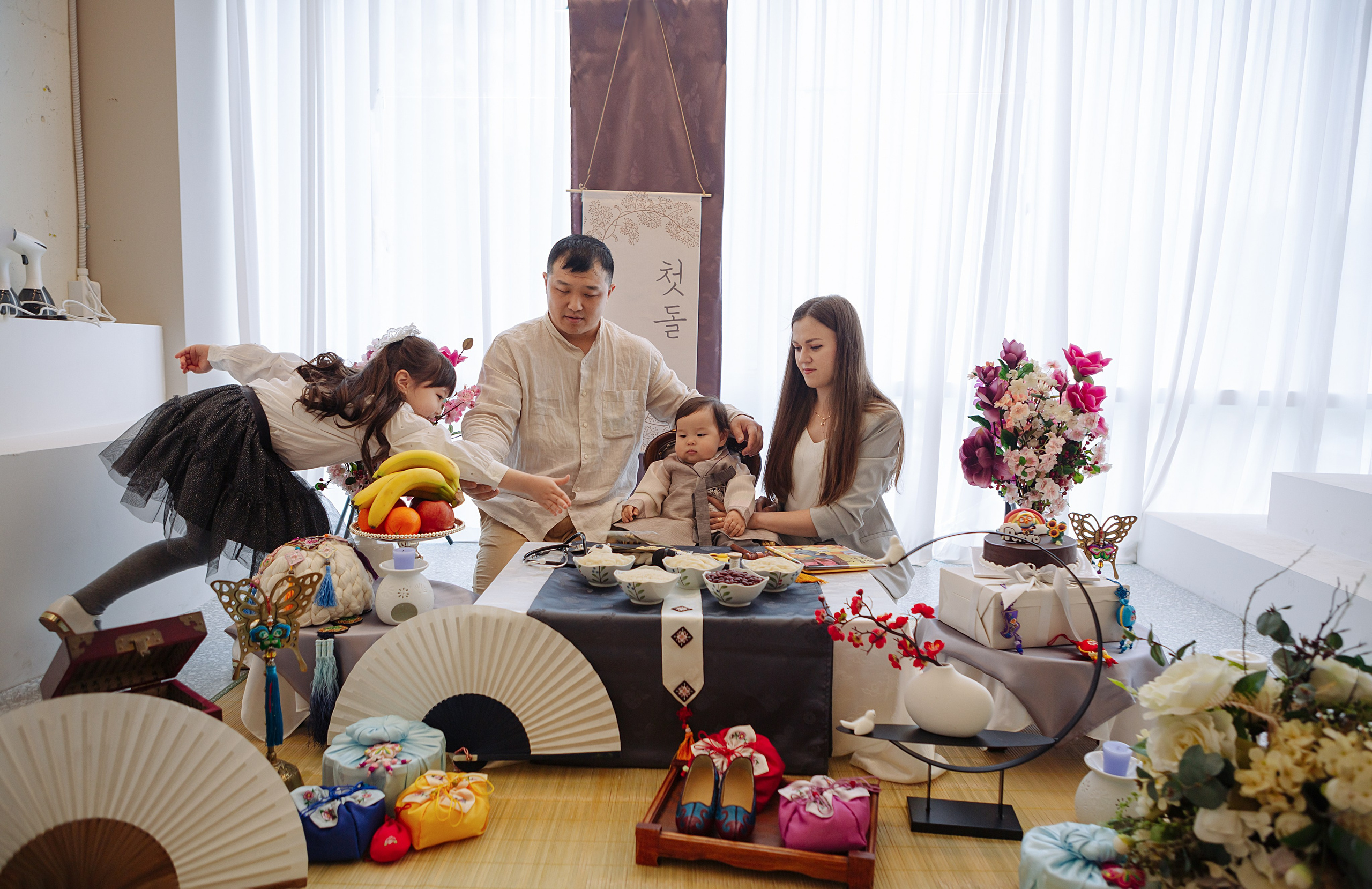 Тимофей в студии. Фотограф беременности, ньюборн и годовасиков в Корее Жанна Хан