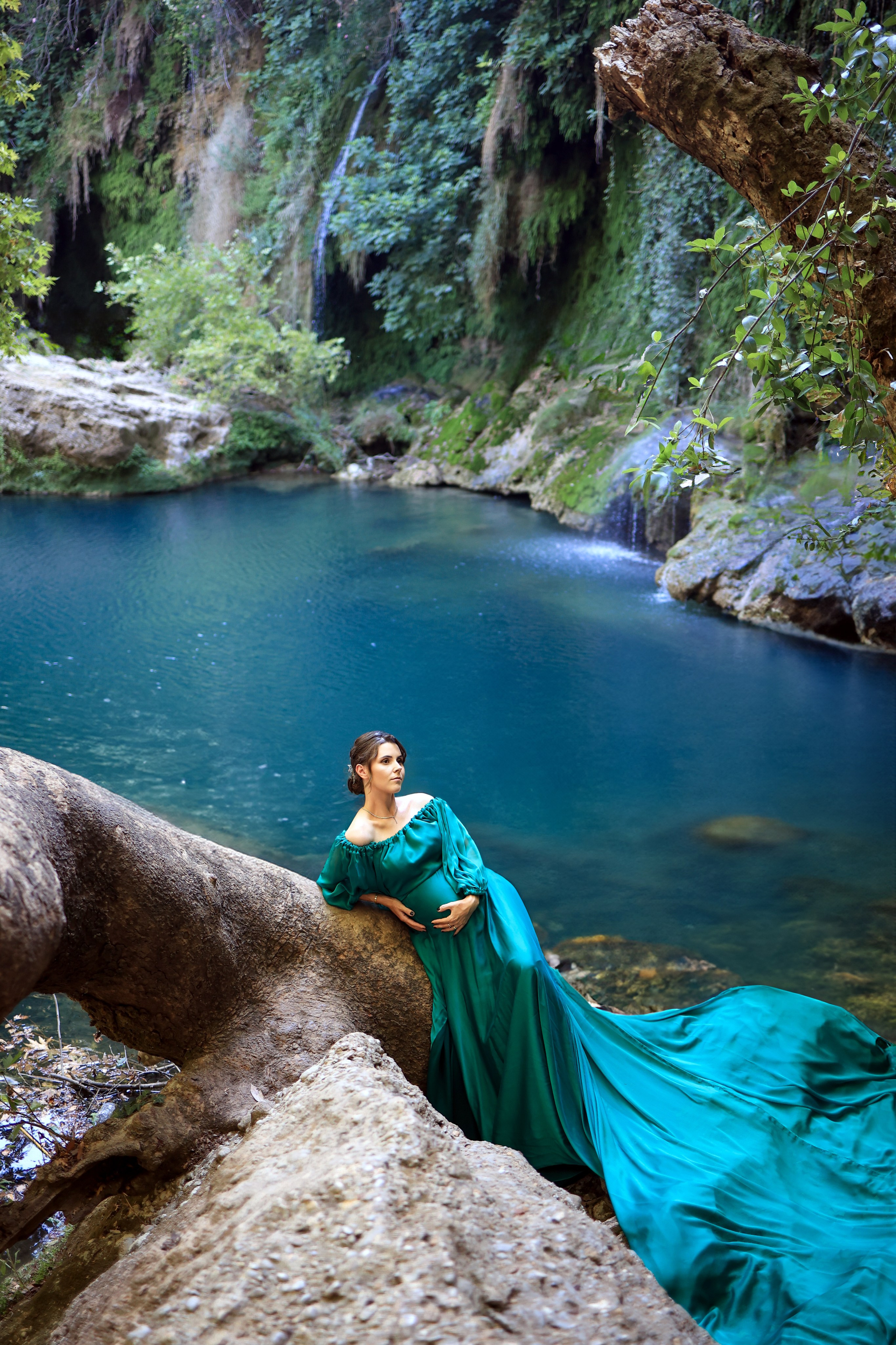 Kurshunlu waterfall (flying dresses). Photographer in Turkey, Antalya, Kemer, Belek, Side, Kas, Fethiye