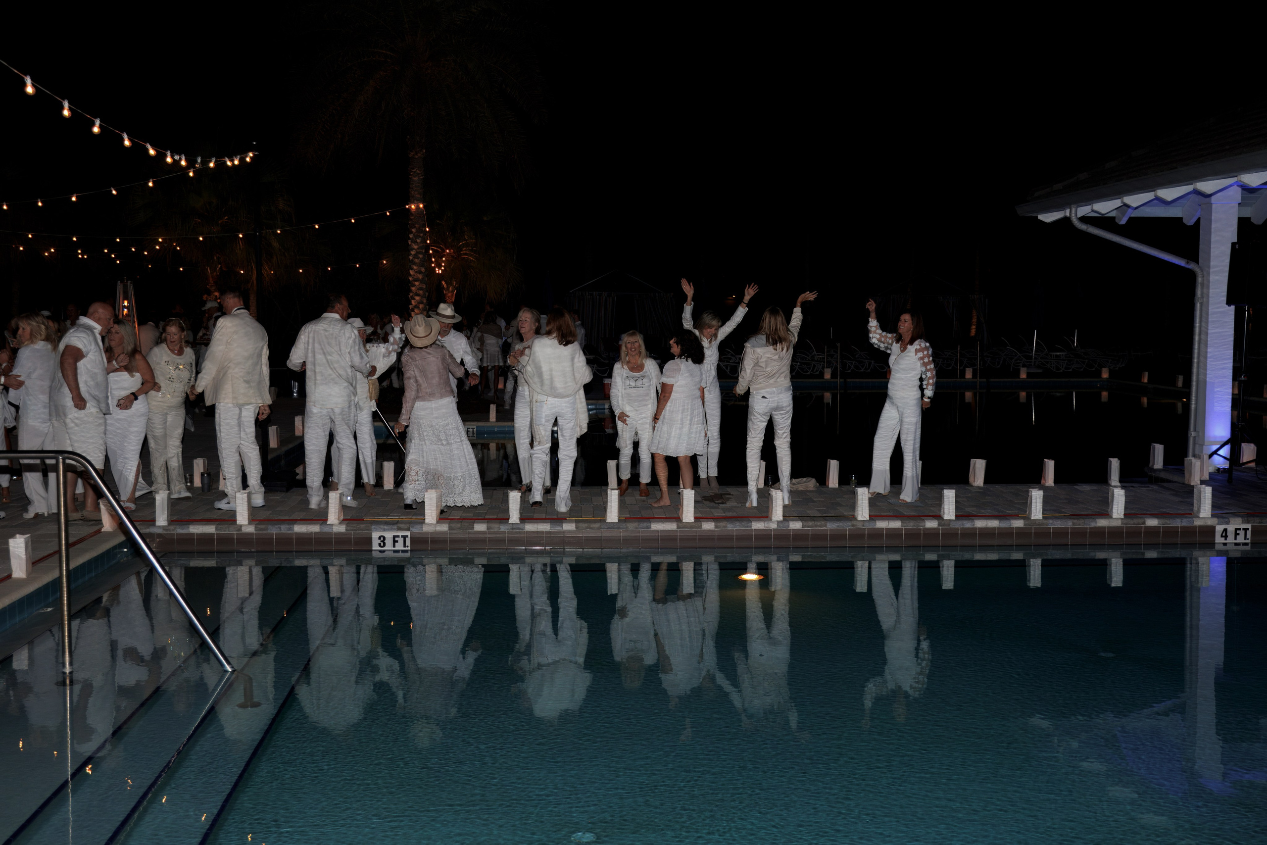 The Isles White Party. Out and About 239