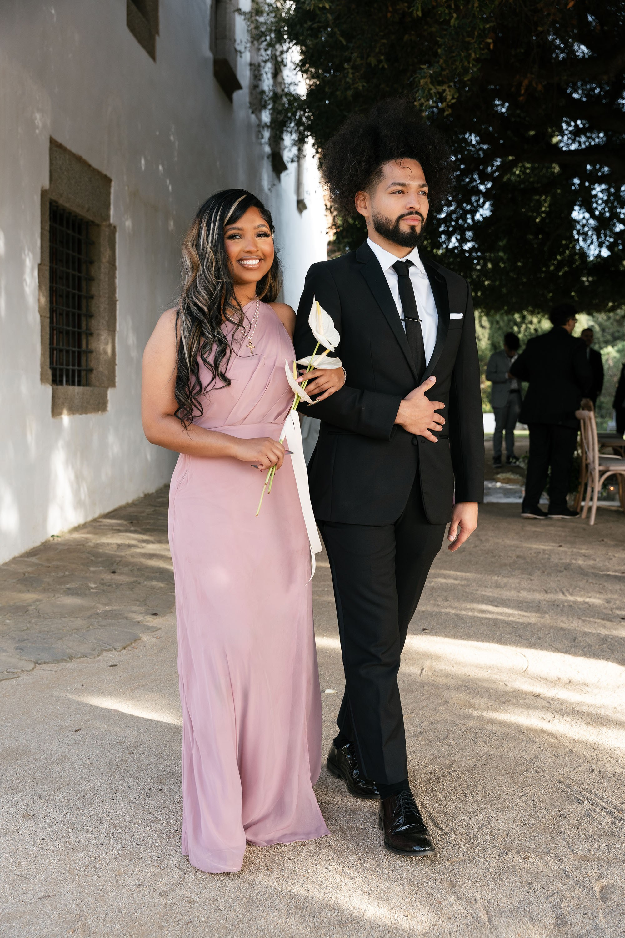 Donielle and Edwin. Fotógrafos de bodas de destino y creadores de contenido con base en España