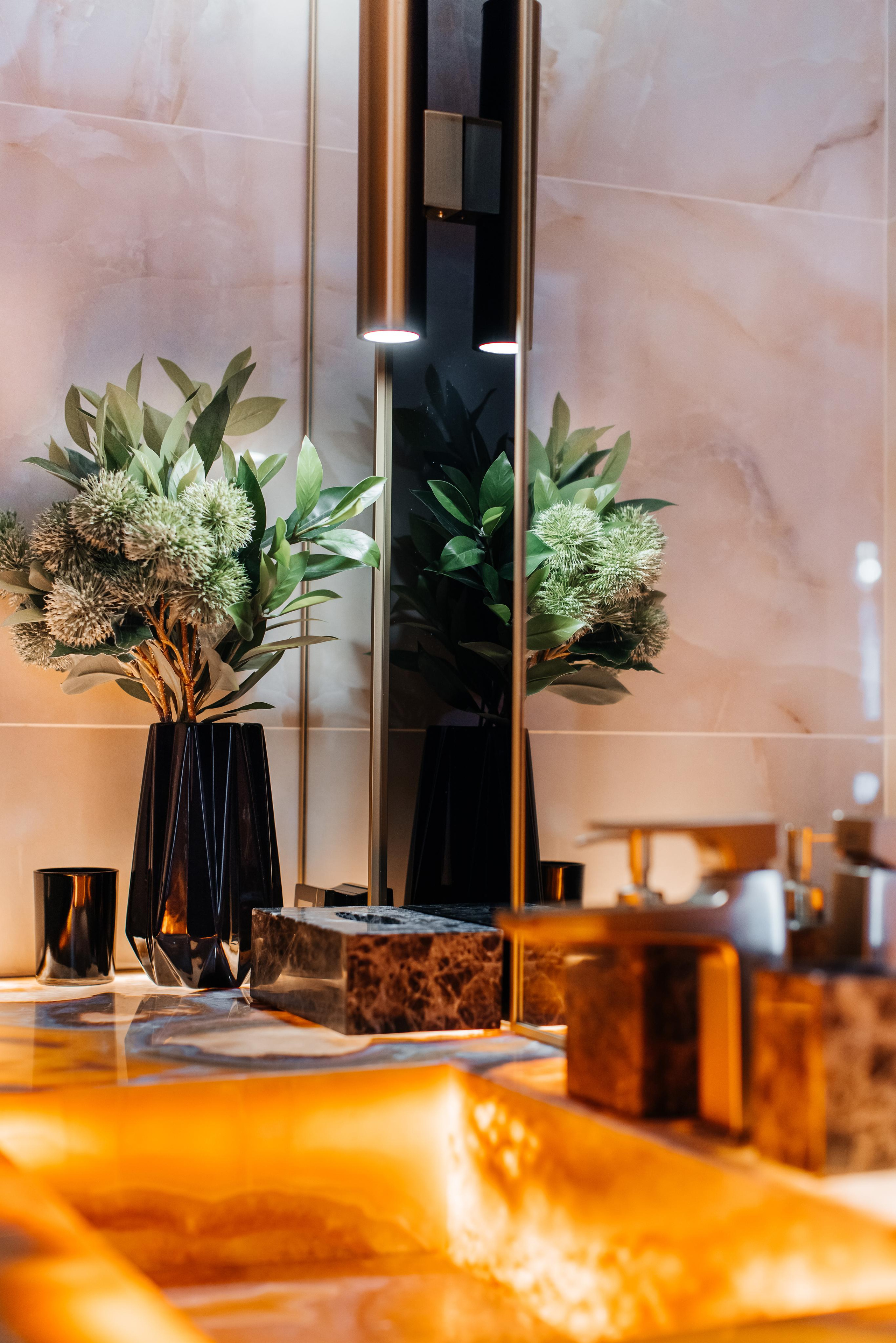 Cristina Moldovan….Casa Vip. Furduidumitru.com