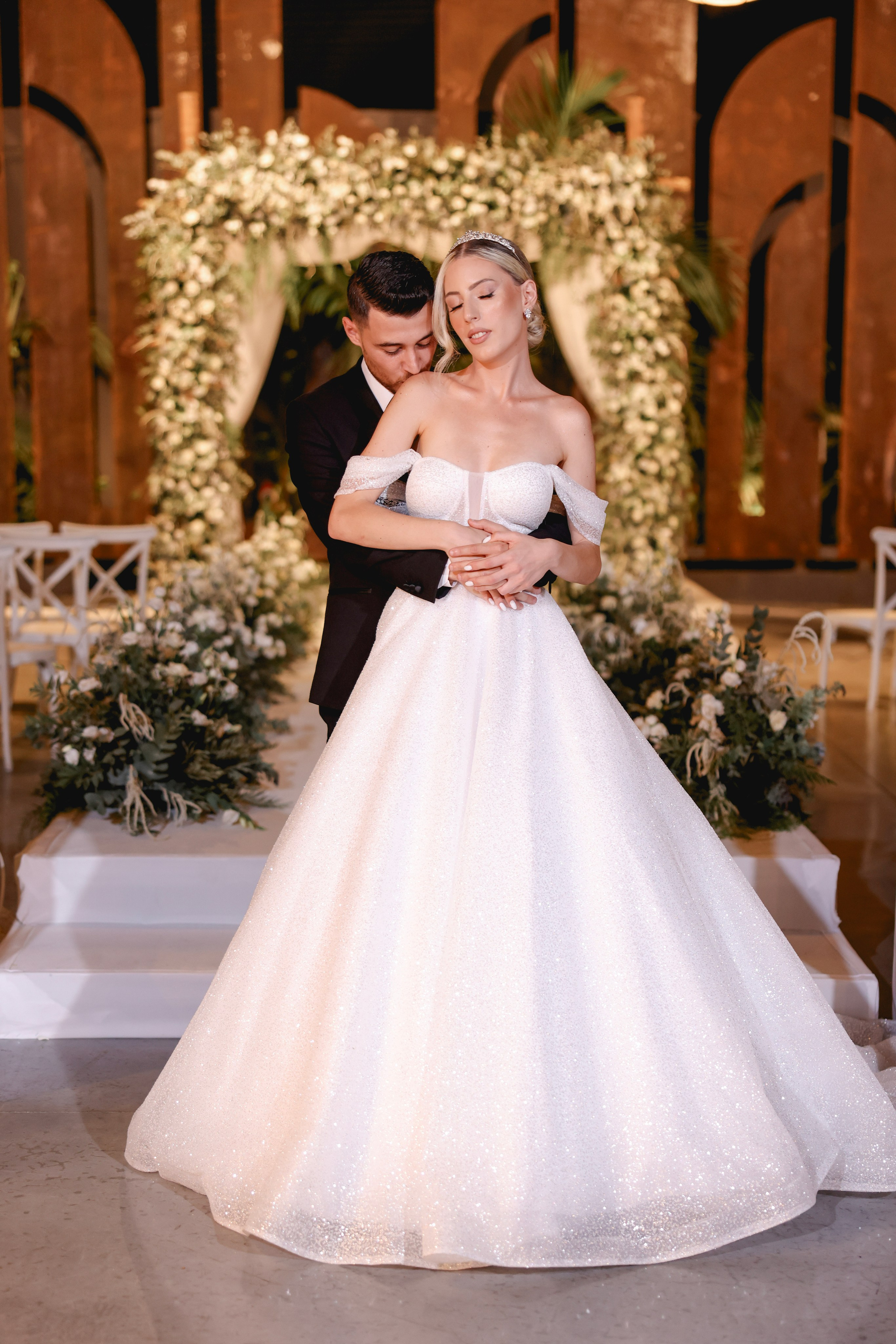 Couple in Hupa. Daniel Danilov