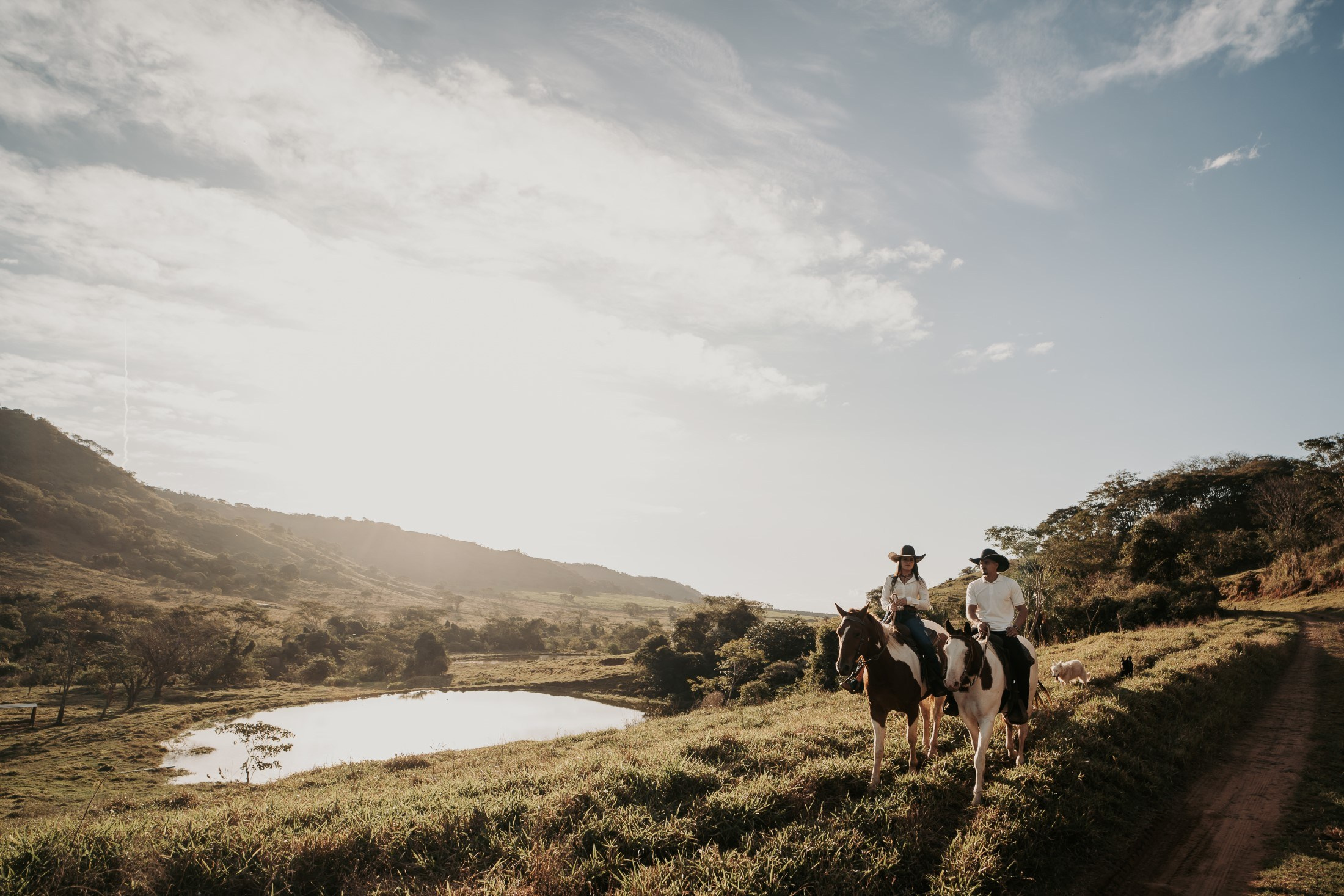 Pré Wedding — Amanda e Guilherme (Brotas — SP). Fotógrafo de casamento e Filmmaker de casamento