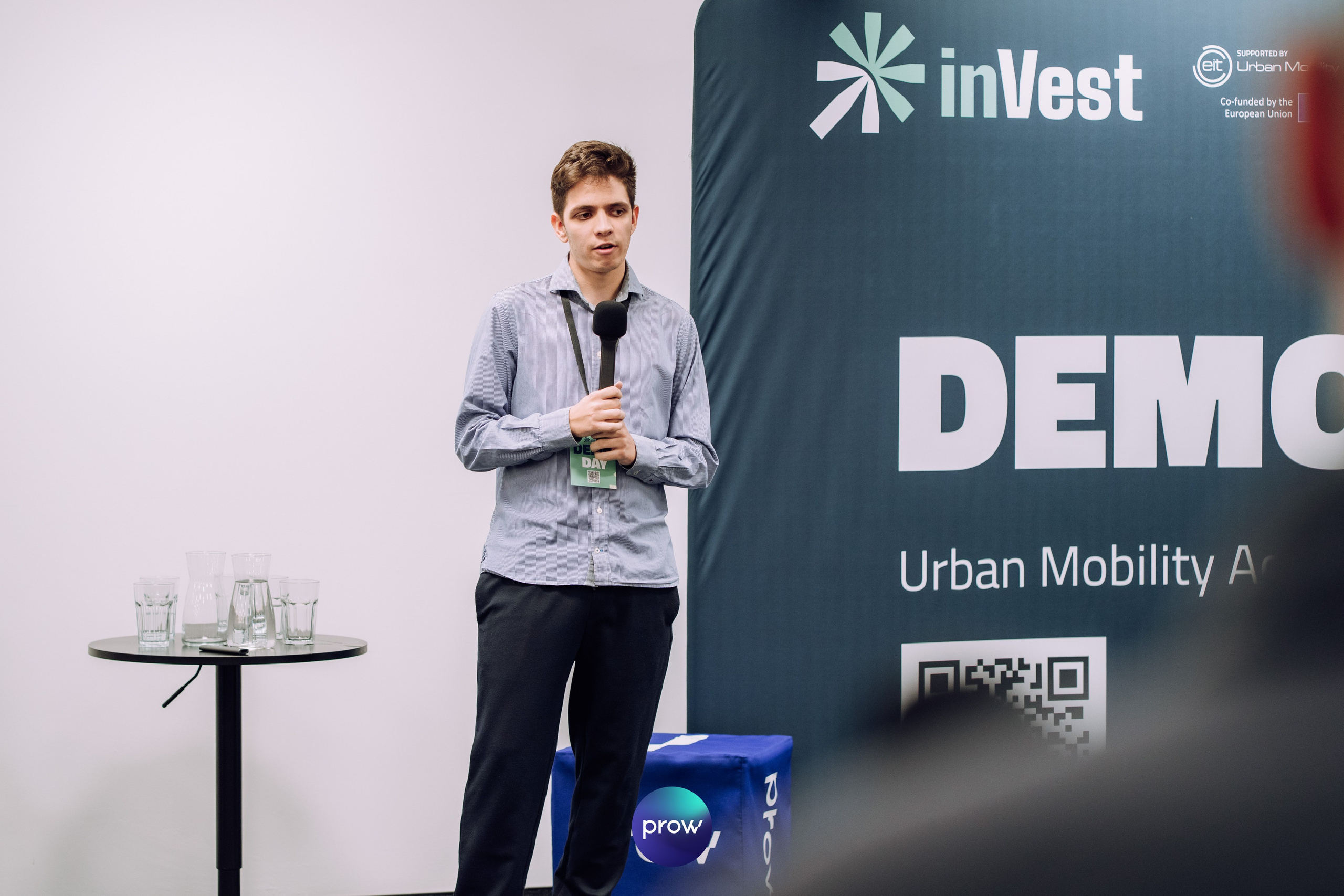 InVest DemoDay @ Cowork. Cozac Cristian Photographer