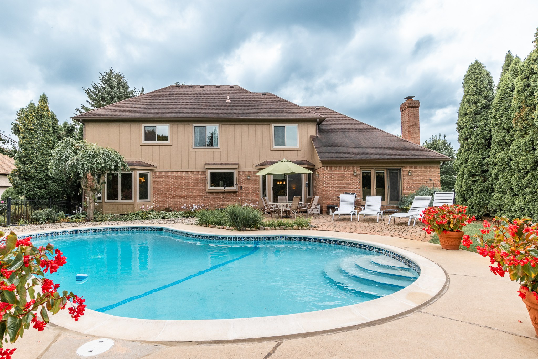 Real Estate. Pic-Cha Photography | Photographer & Media Content Creator | Metro Detroit Area, Michigan