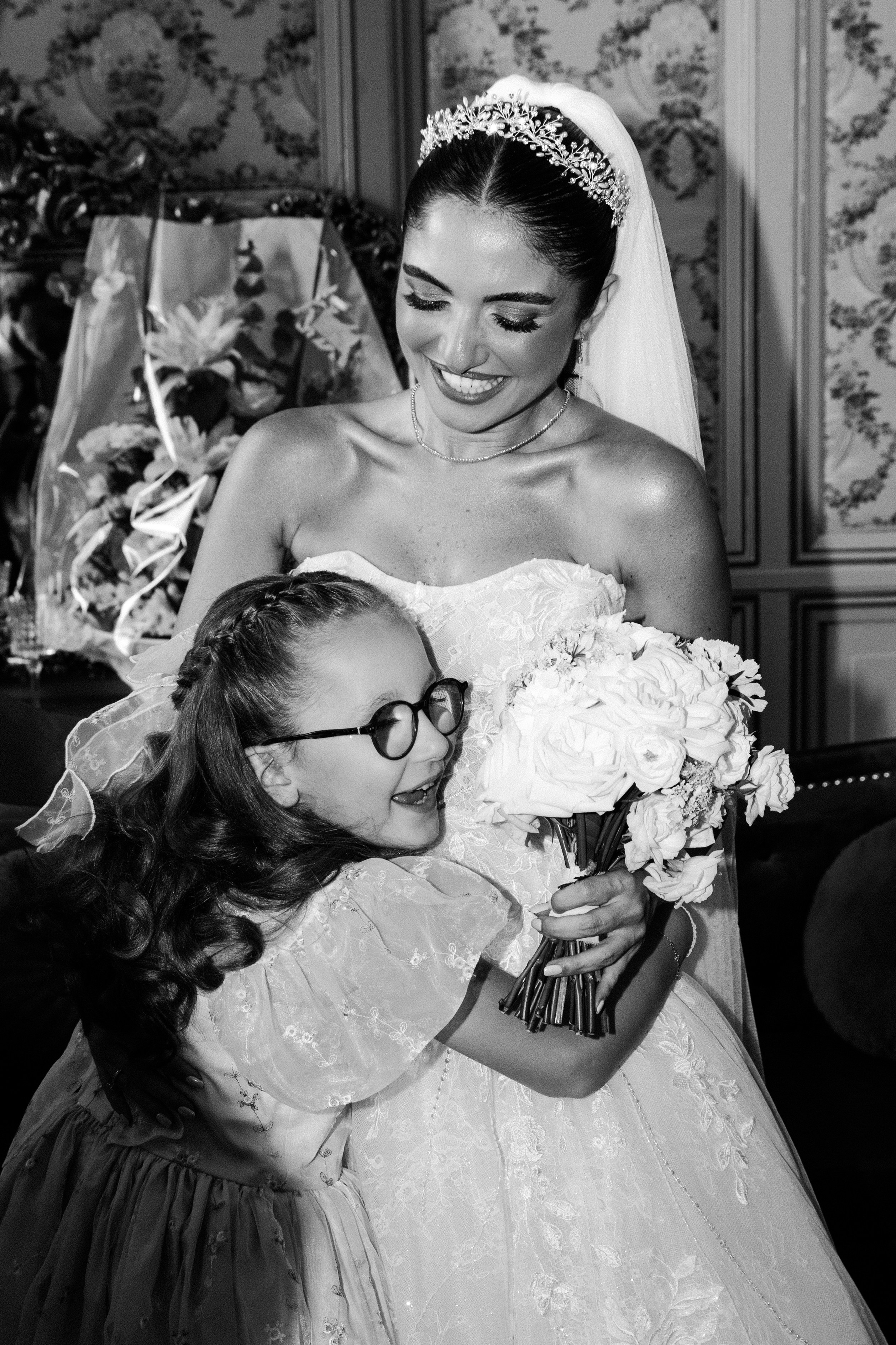 Chloe & Romeo. Photographer in Paris