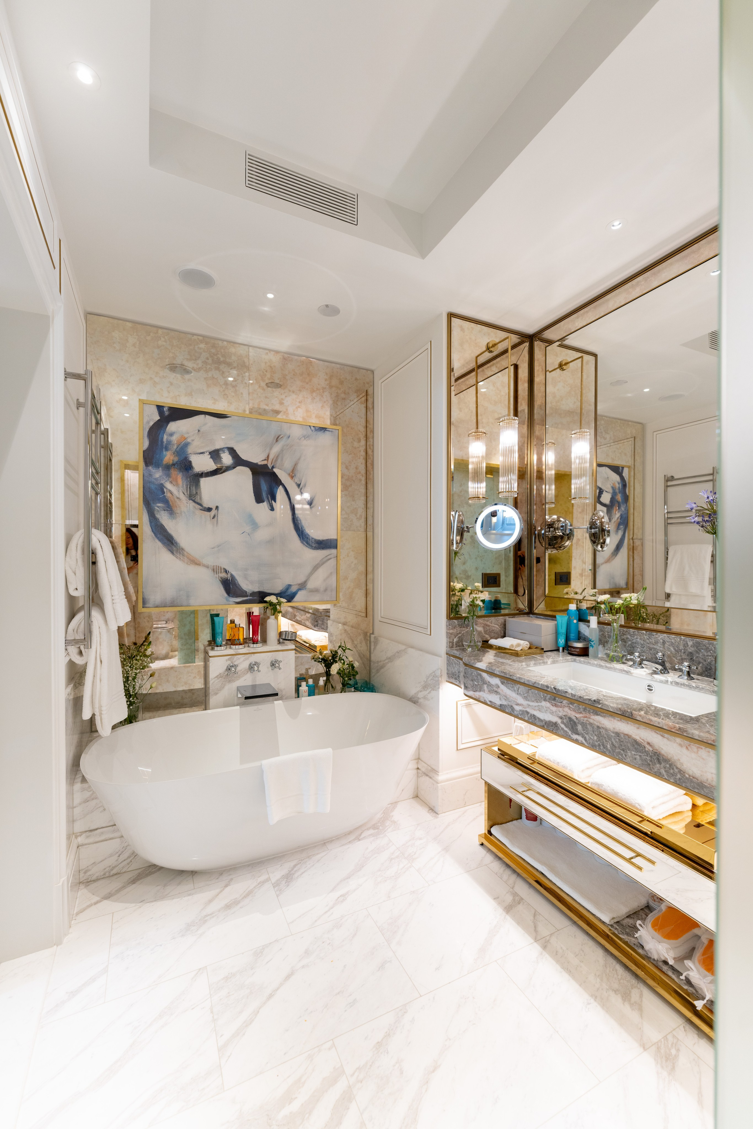 Fotografie Imobiliară Profesională | Birouri & Spații. Fotograf Corporate Business