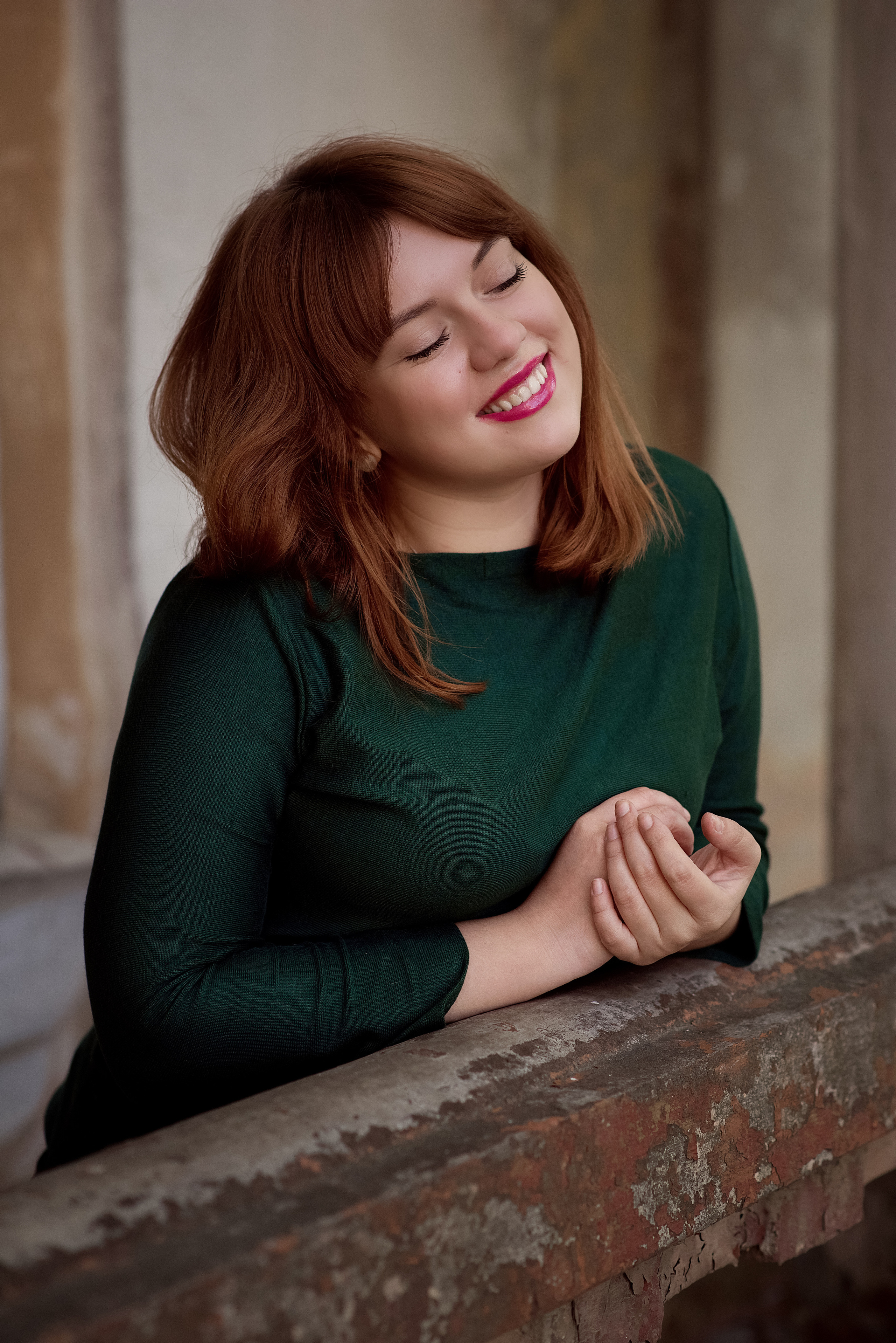 Ронит. Главная